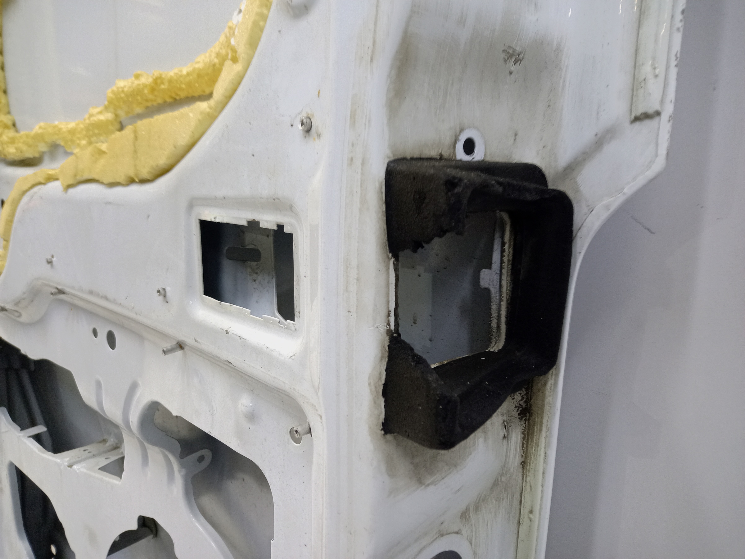 Дверь задняя левая распашная глухая Ford Transit 7 190см