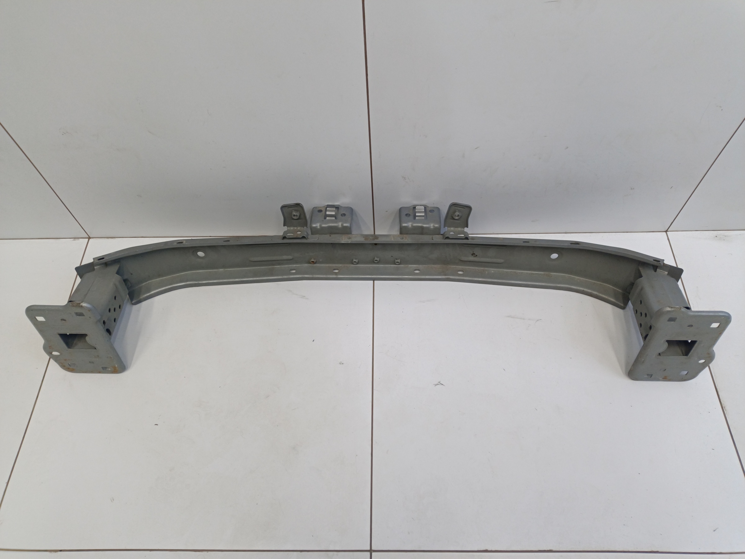 Усилитель переднего бампера Haval F7