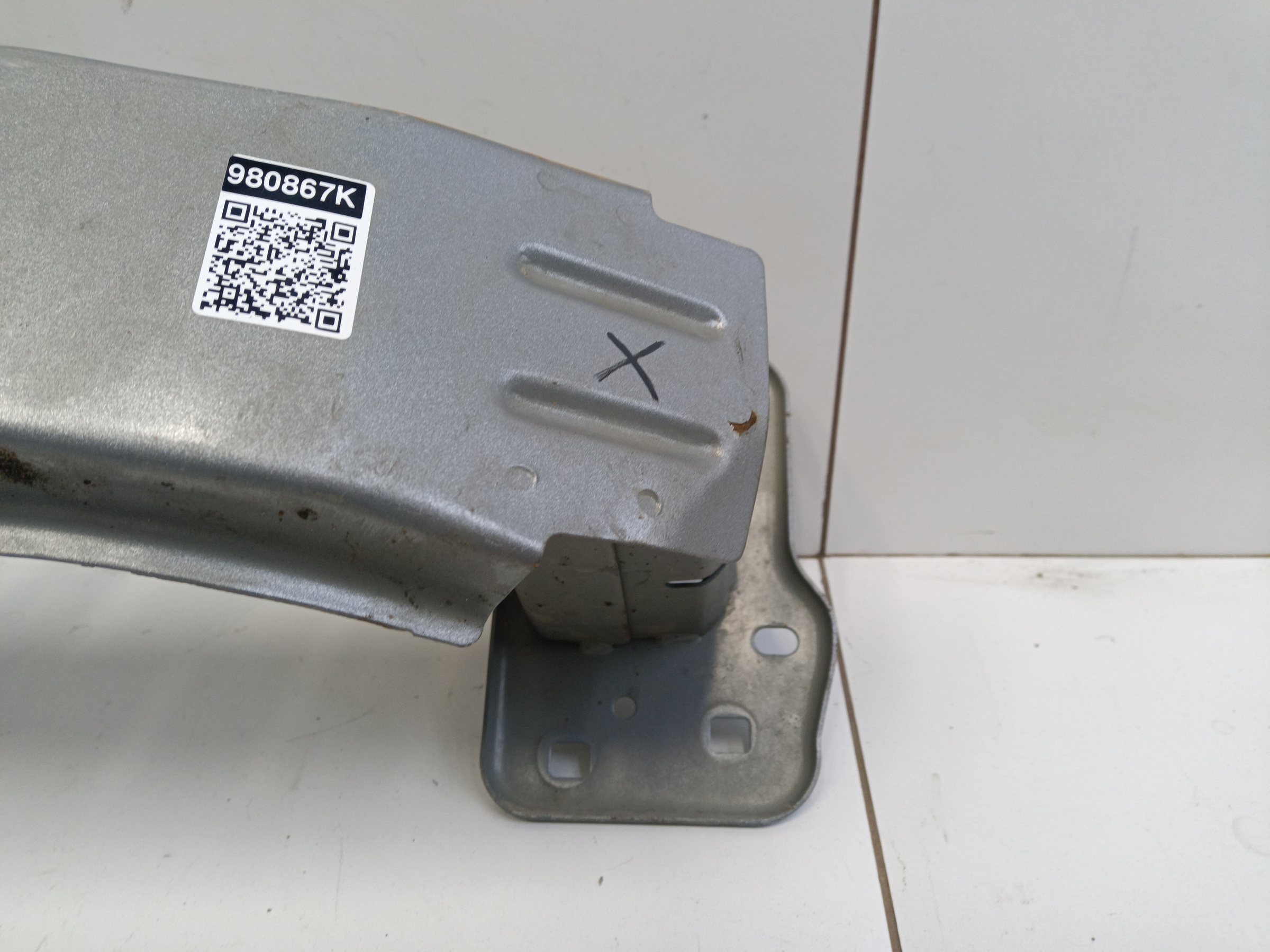 Усилитель переднего бампера Haval F7