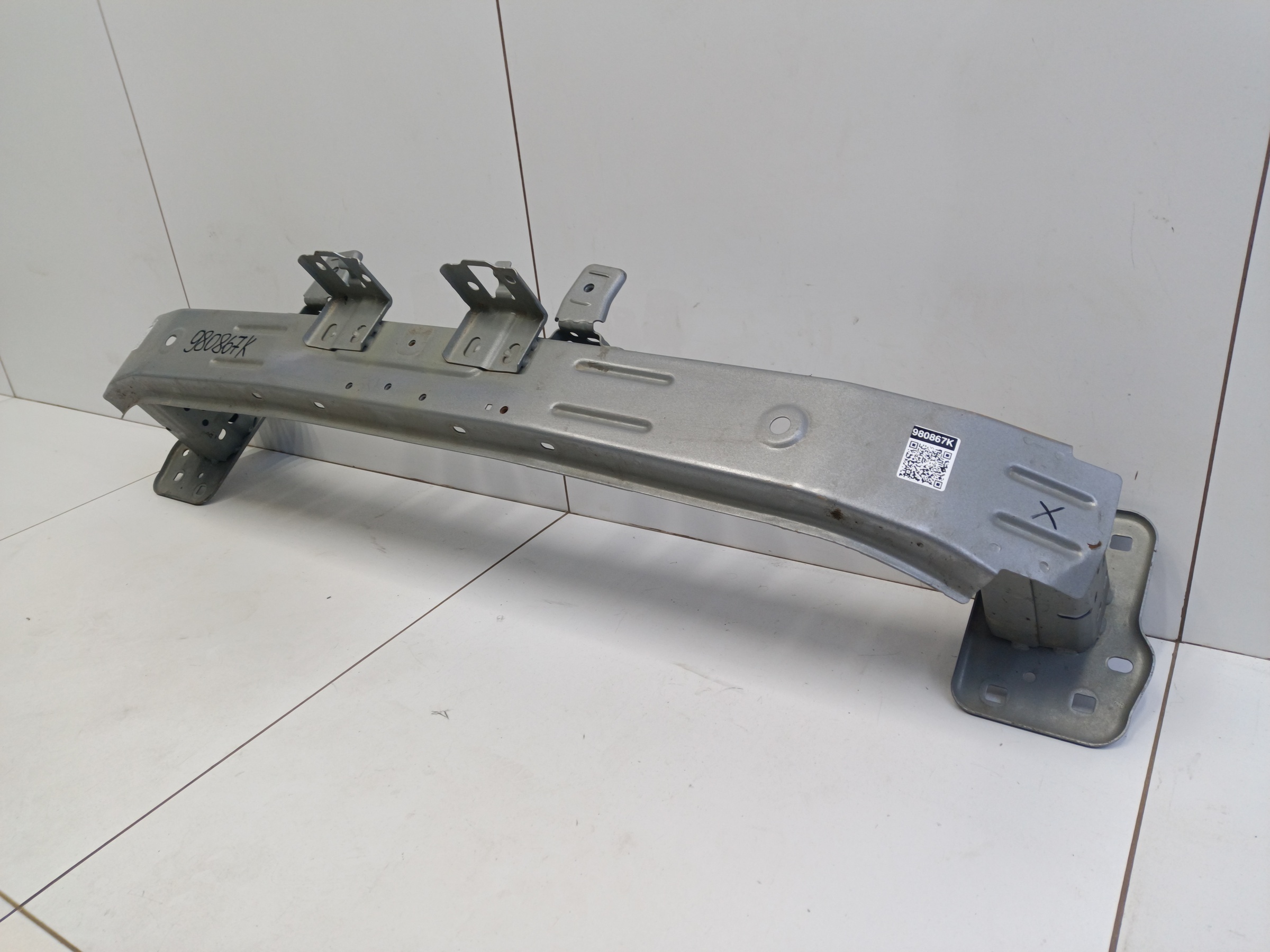 Усилитель переднего бампера Haval F7