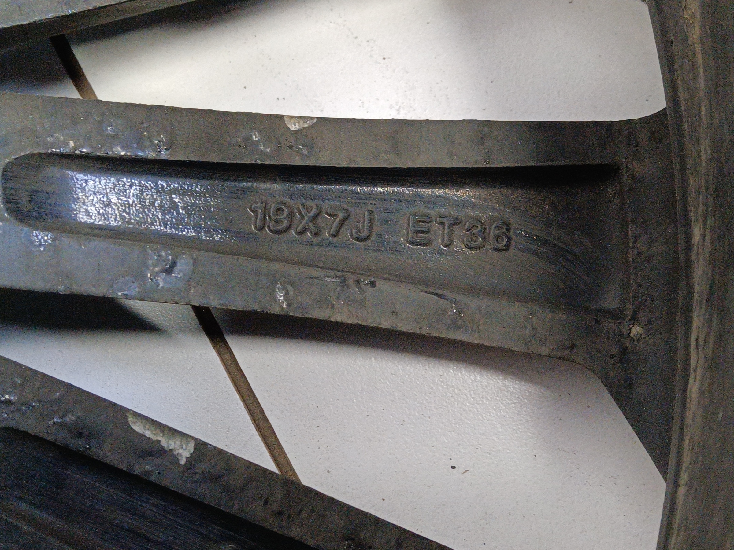 Диск колеса литой Exeed TXL R19