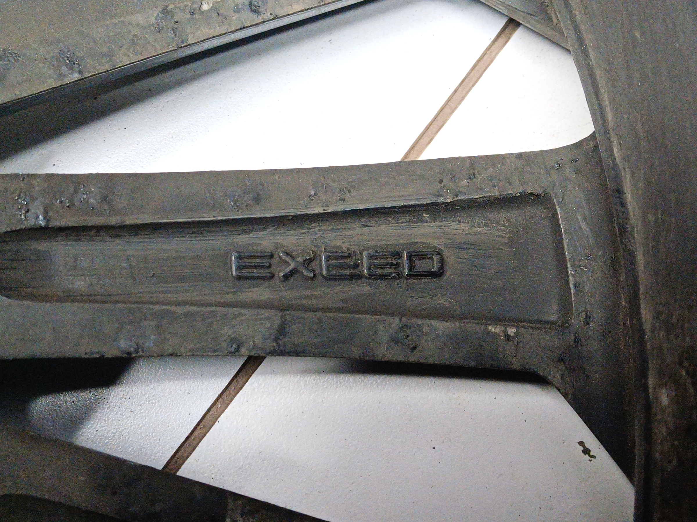 Диск колеса литой Exeed TXL R19