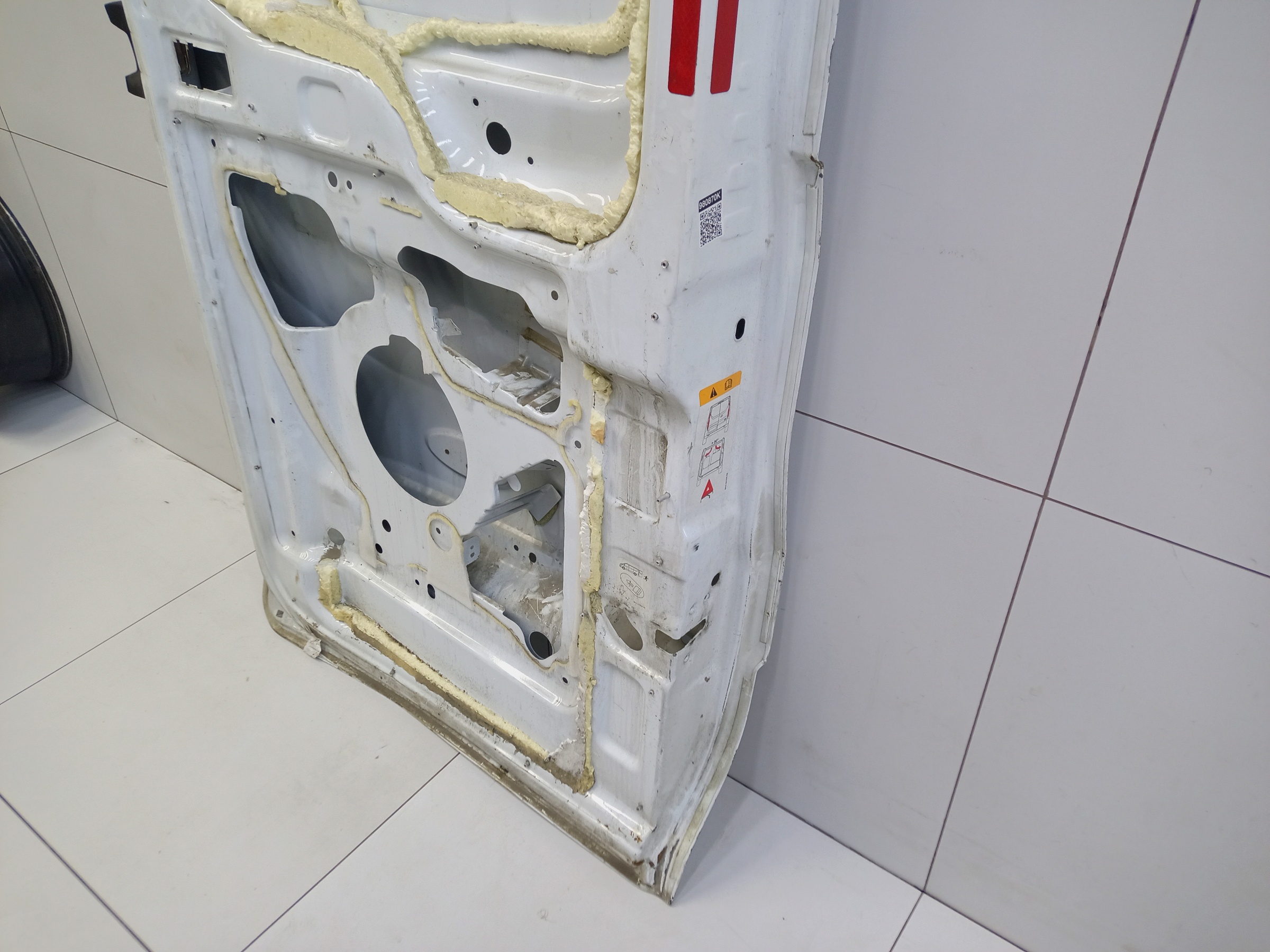 Дверь задняя правая распашная глухая Ford Transit 7 190см