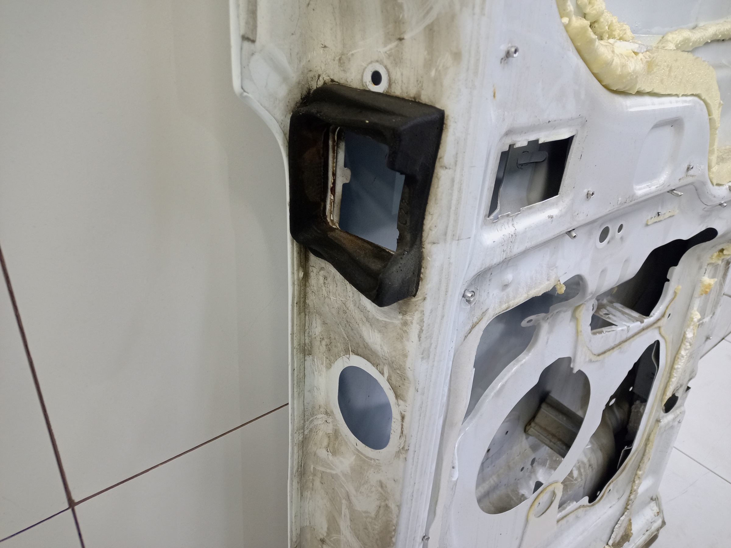 Дверь задняя правая распашная глухая Ford Transit 7 190см