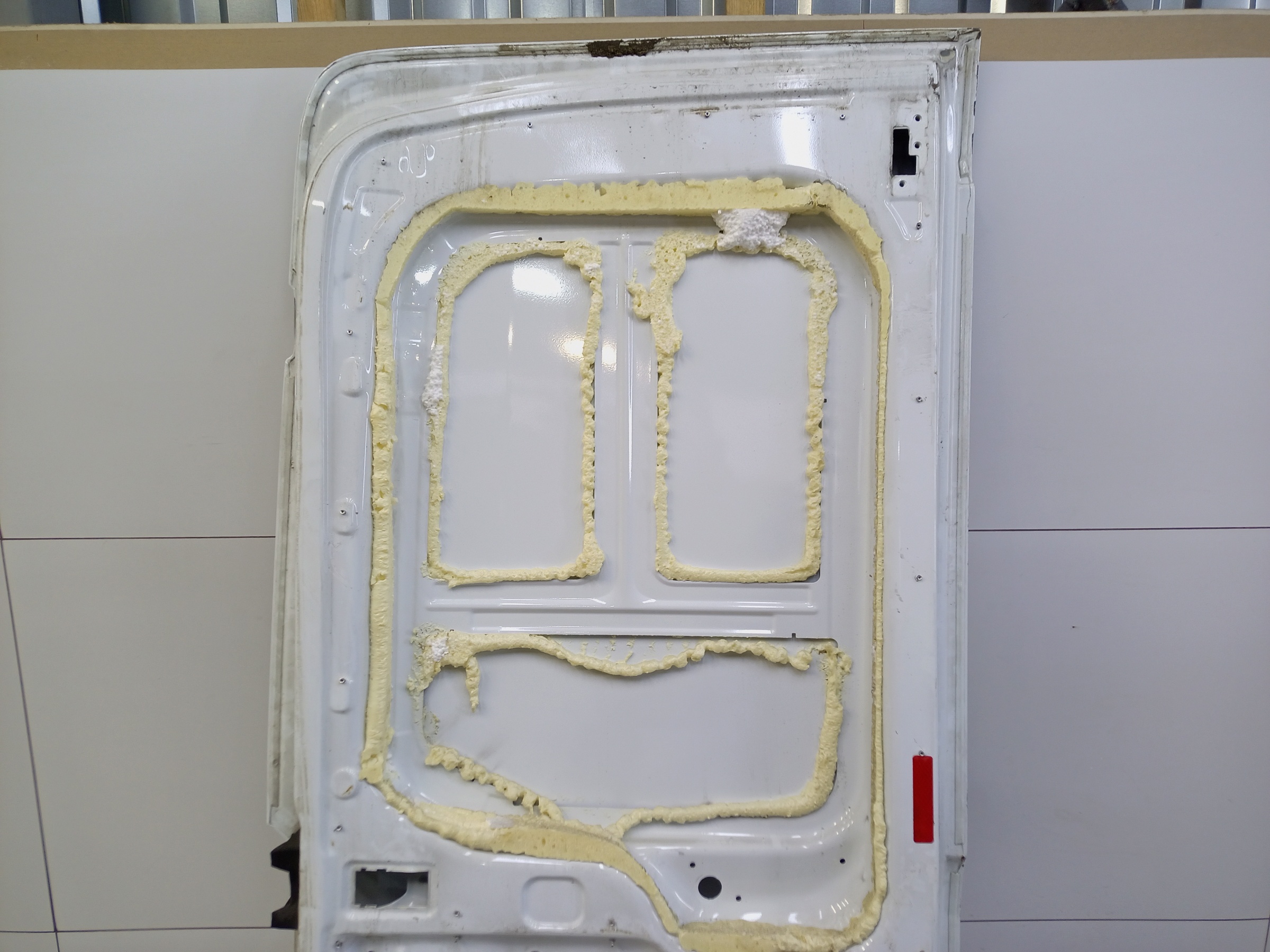 Дверь задняя правая распашная глухая Ford Transit 7 190см