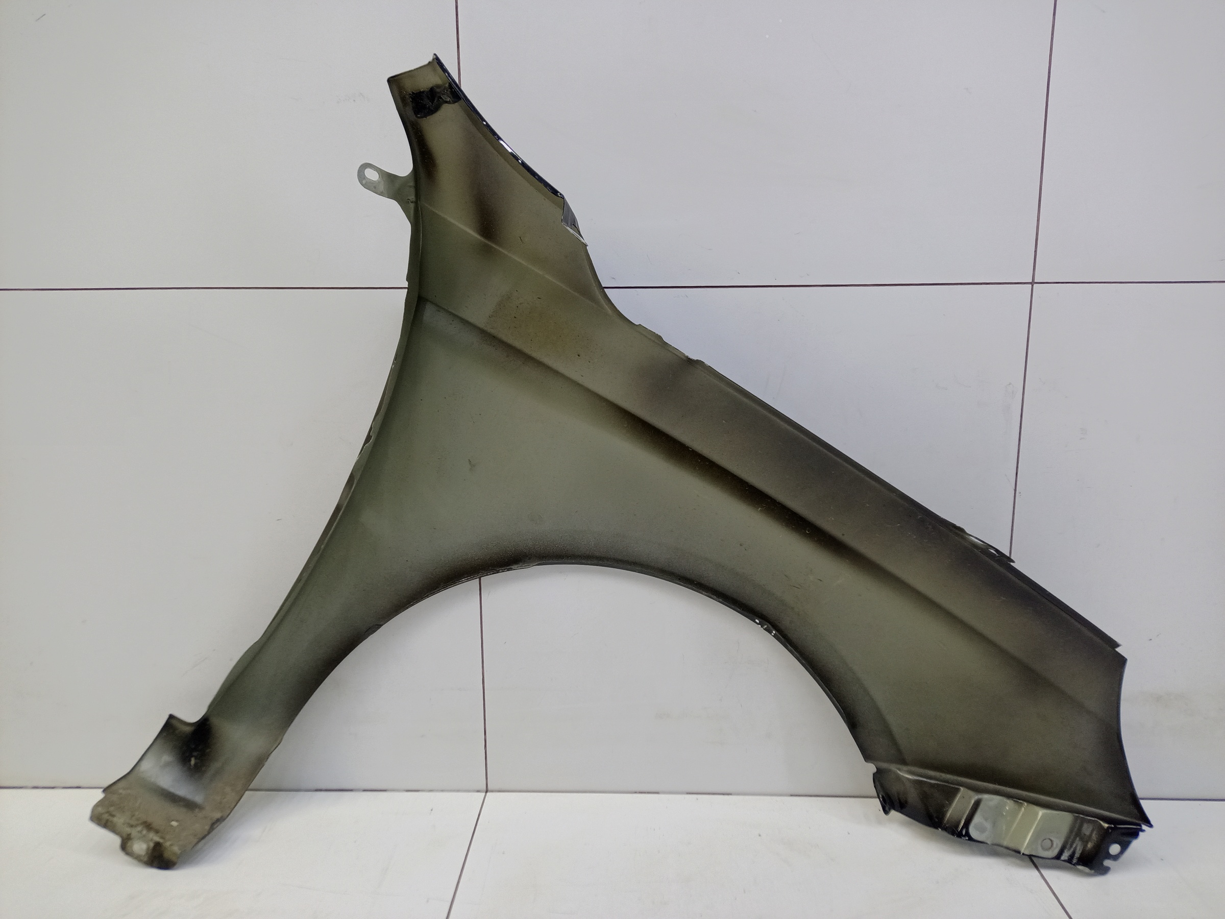 Крыло переднее левое Lada Vesta