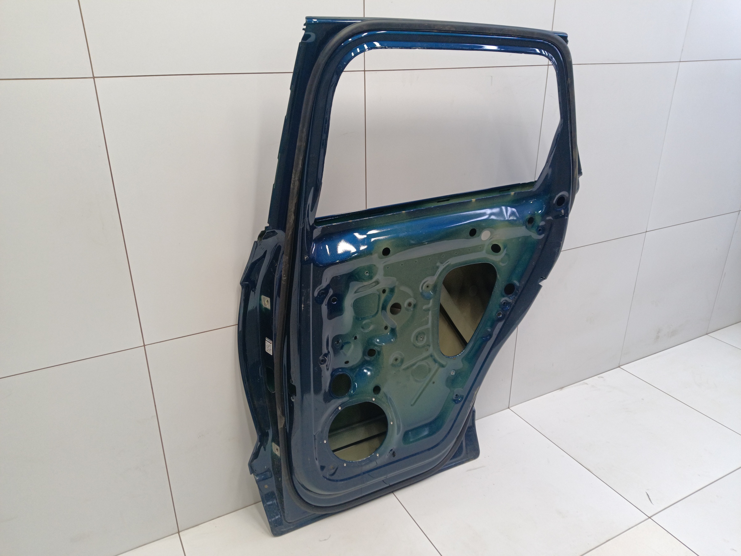 Дверь задняя правая Volkswagen Touareg 3