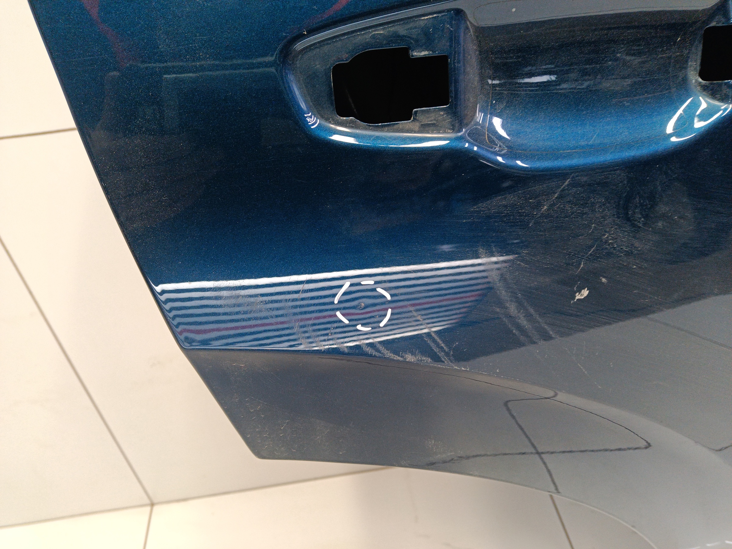 Дверь задняя правая Volkswagen Touareg 3