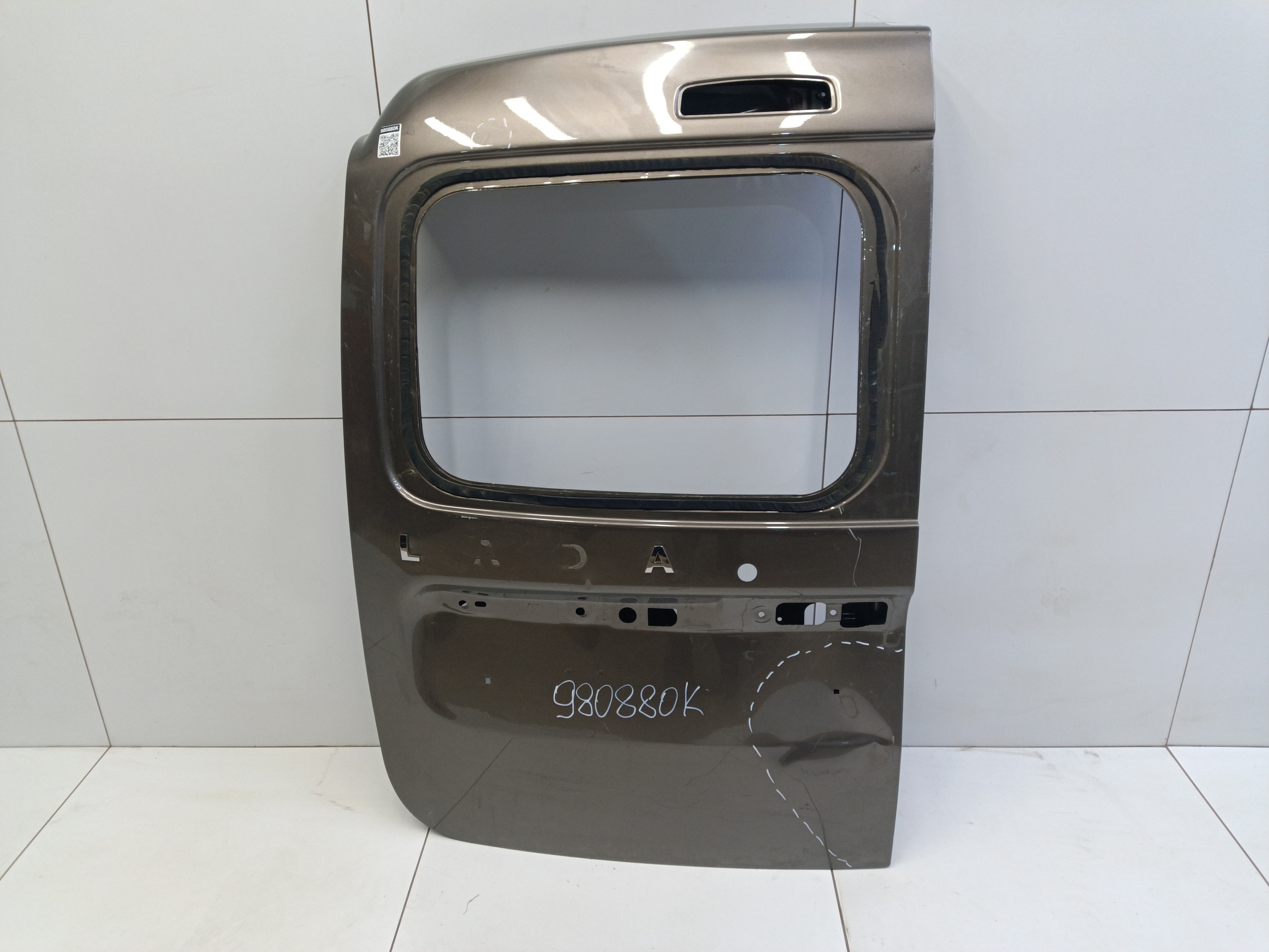 Дверь задняя левая распашная Lada Largus под стекло