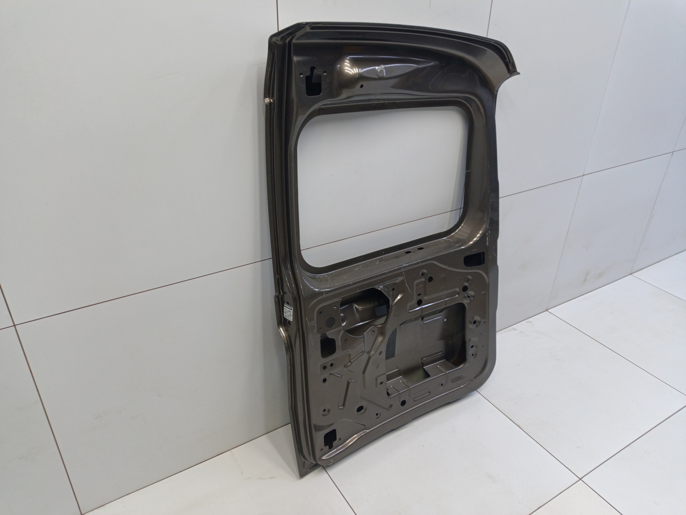 Дверь задняя левая распашная Lada Largus под стекло