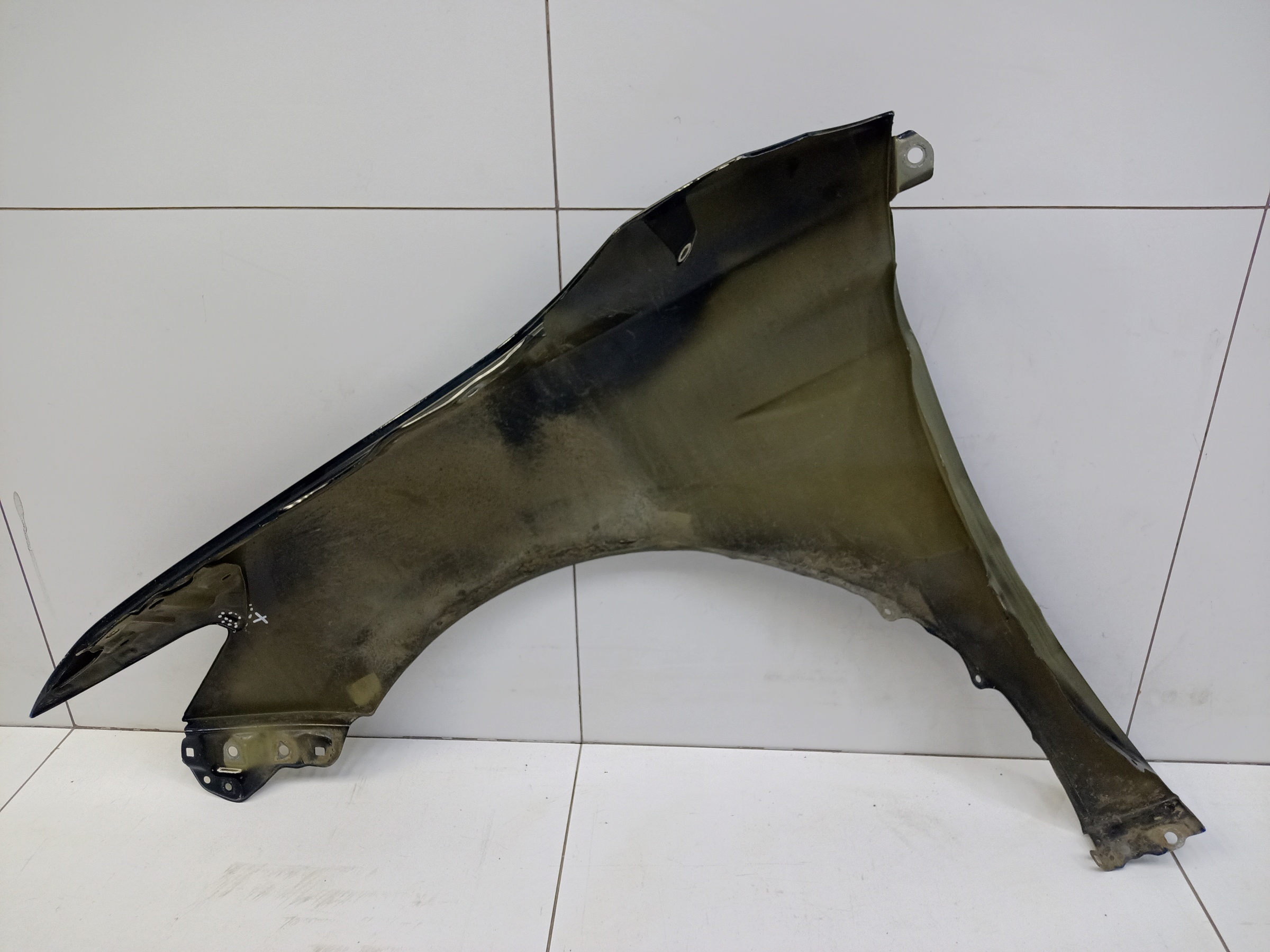 Крыло переднее правое Toyota Camry V70