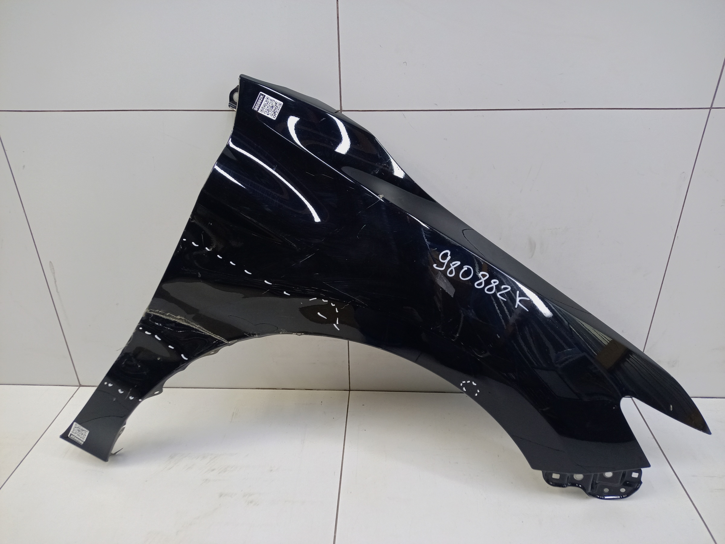 Крыло переднее правое Toyota Camry V70