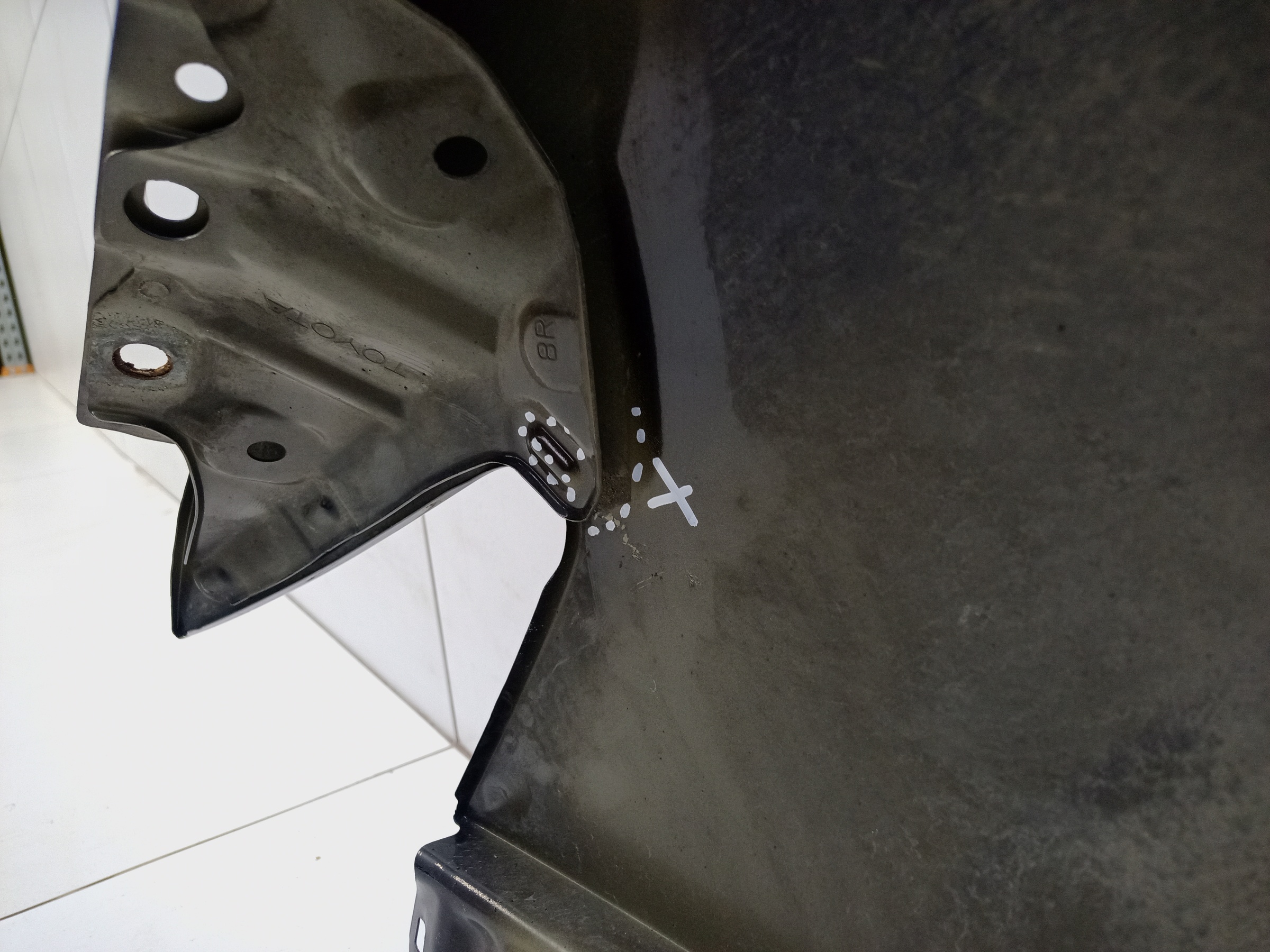 Крыло переднее правое Toyota Camry V70