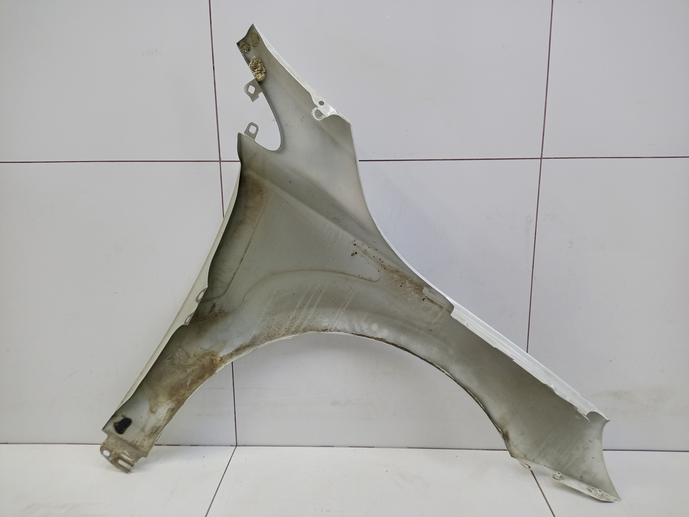 Крыло переднее левое Volvo V40 2