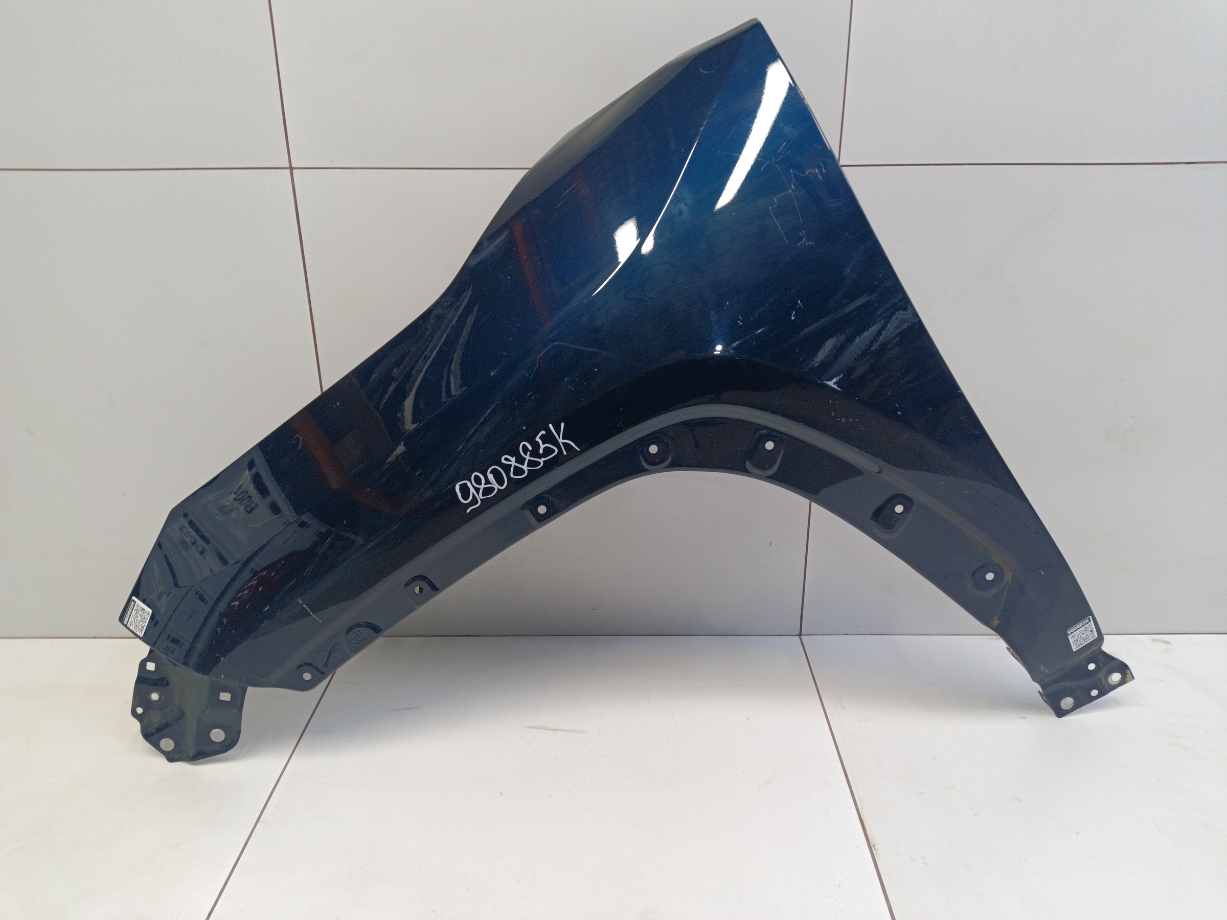 Крыло переднее левое Toyota RAV4 XA50