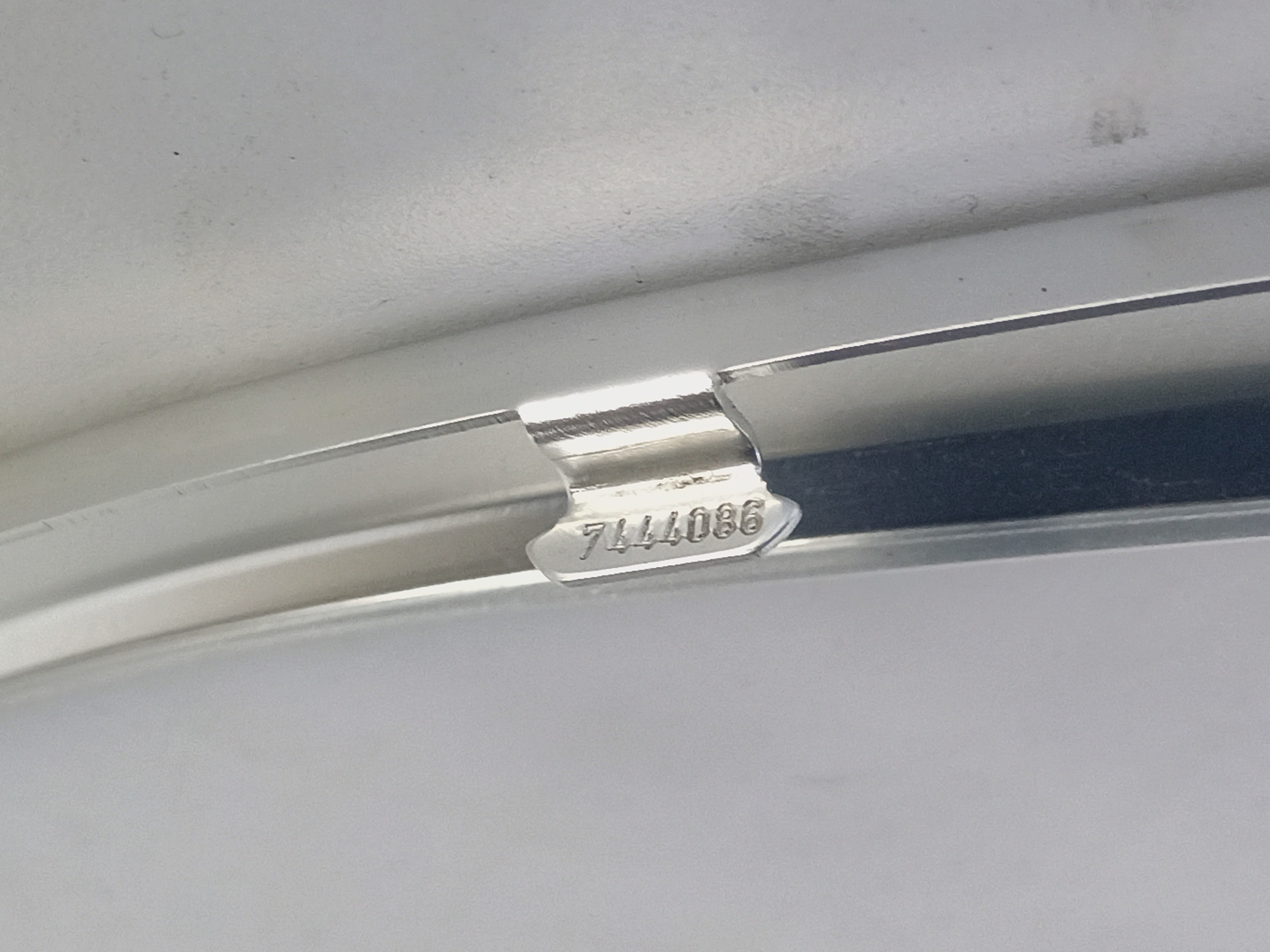 Молдинг стекла заднего правого глухого BMW X5 G05