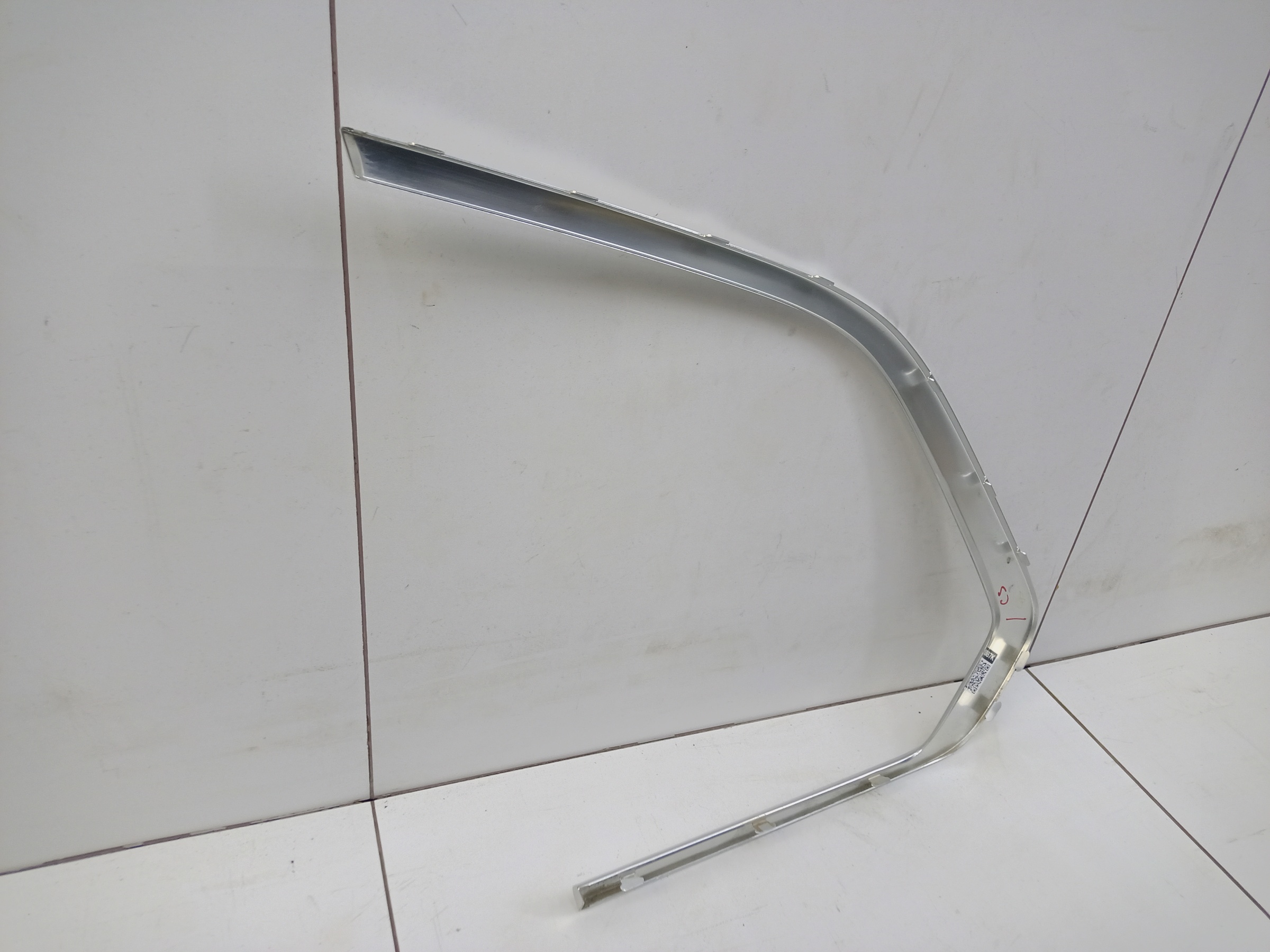 Молдинг стекла заднего правого глухого BMW X5 G05