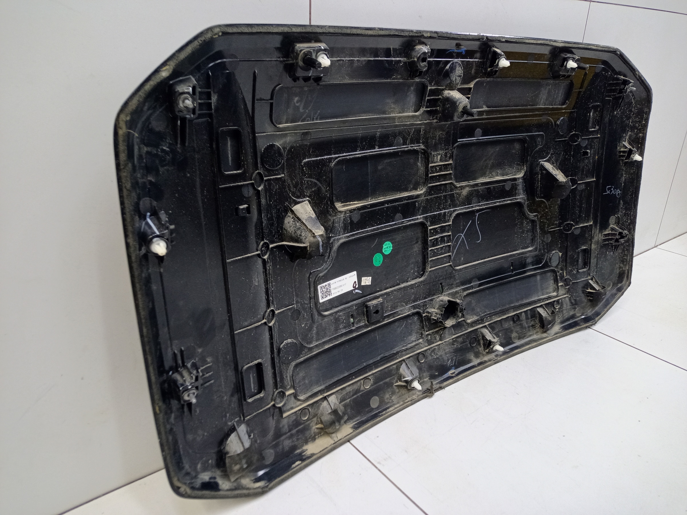 Накладка крышки багажника Haval H3