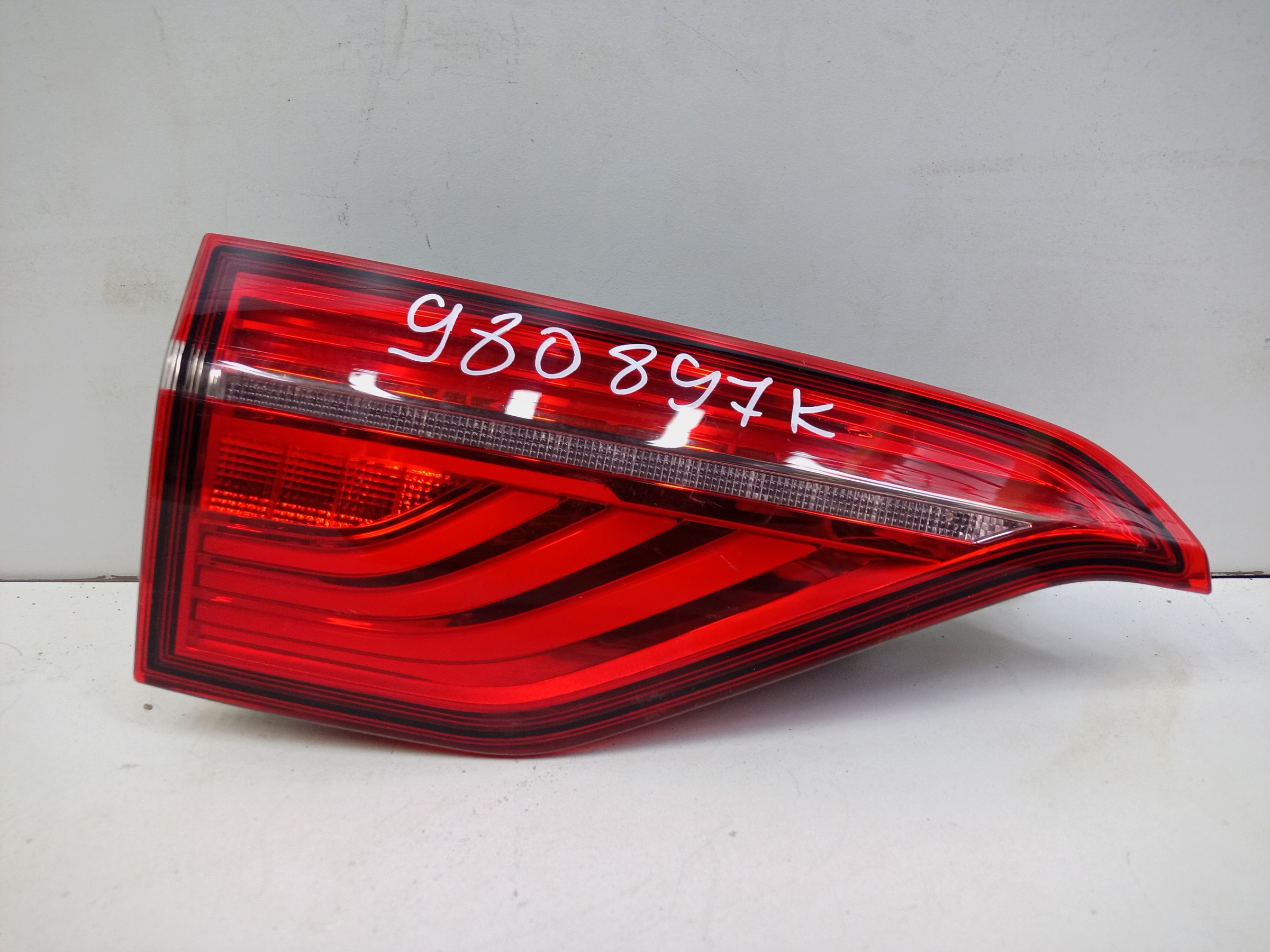 Фонарь задний левый внутренний Geely Tugella LED