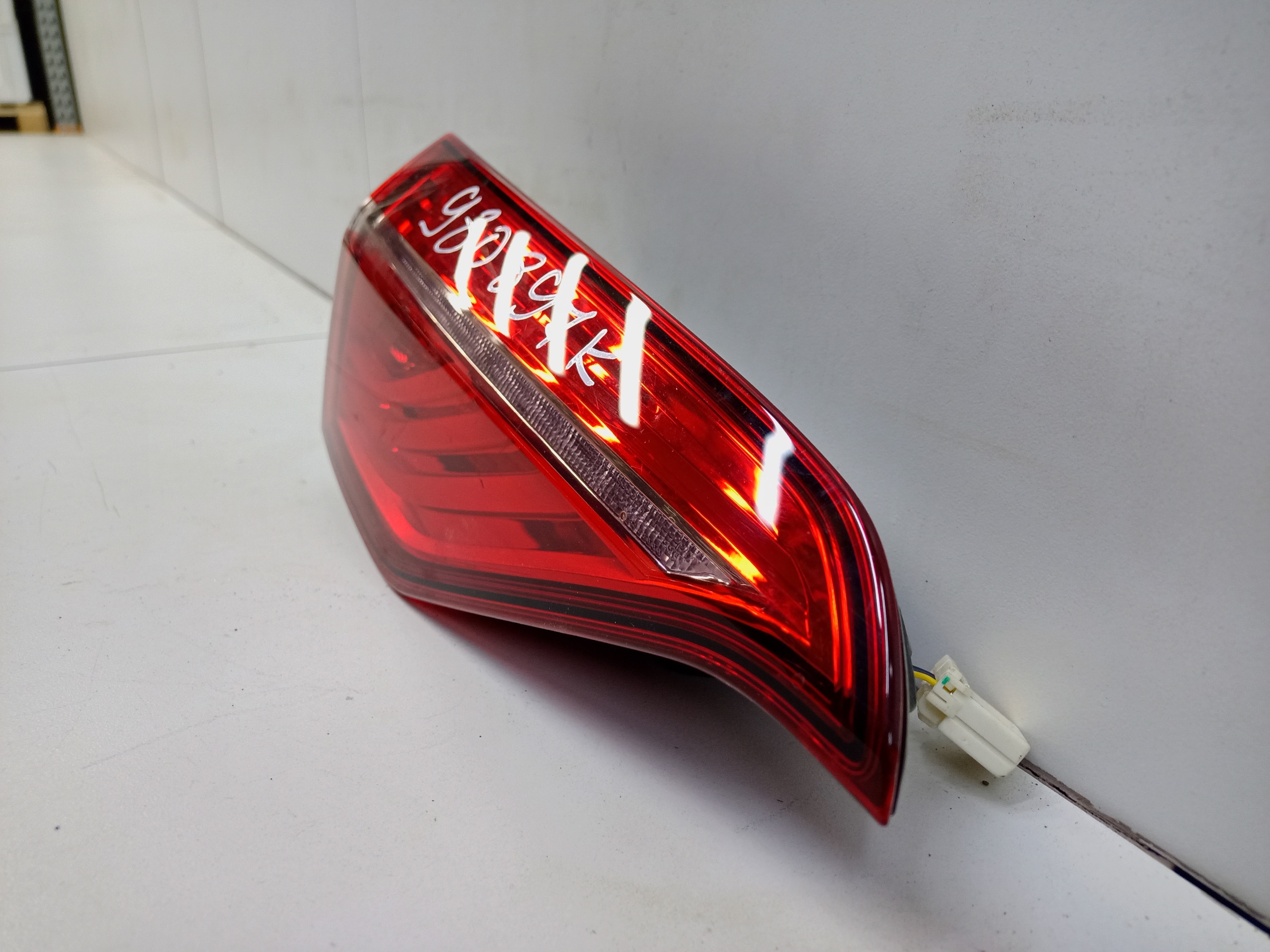 Фонарь задний левый внутренний Geely Tugella LED