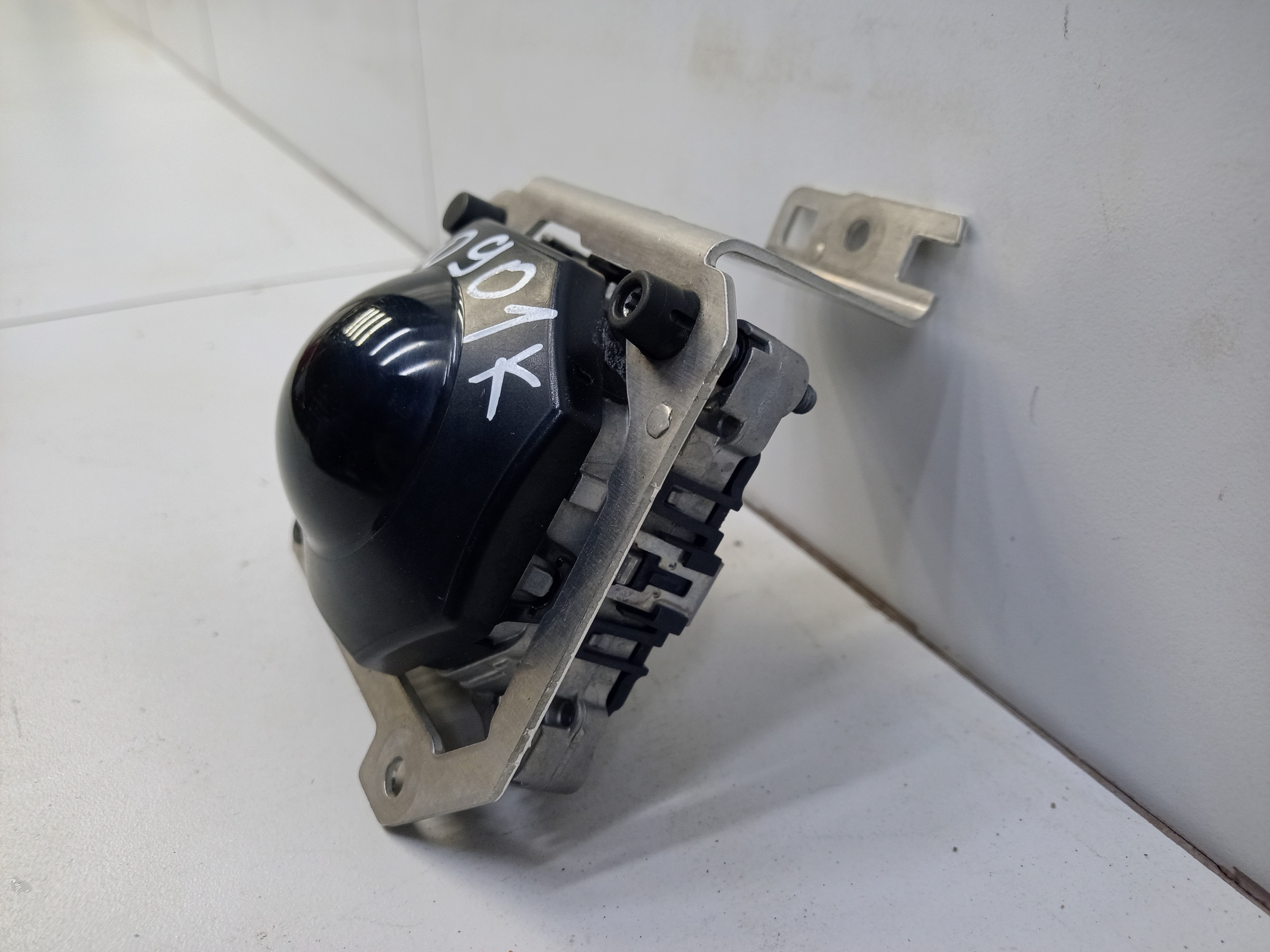 Радар адаптивного круиз контроля " дистроник " левый Audi A4 B9