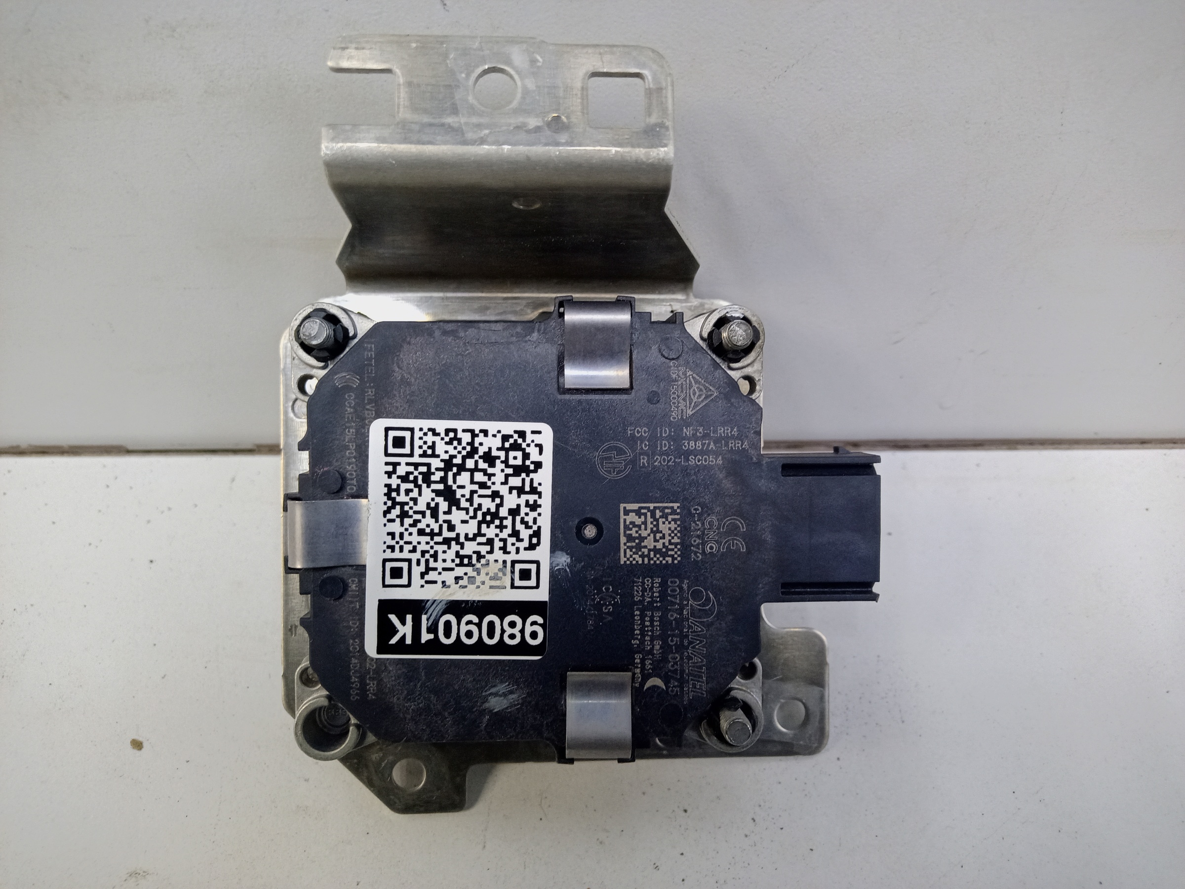 Радар адаптивного круиз контроля " дистроник " левый Audi A4 B9