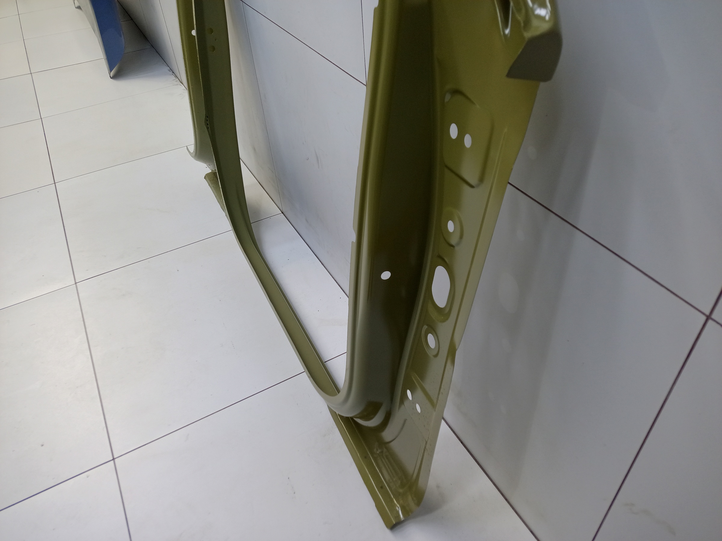 Панель кузова боковая левая Haval H3