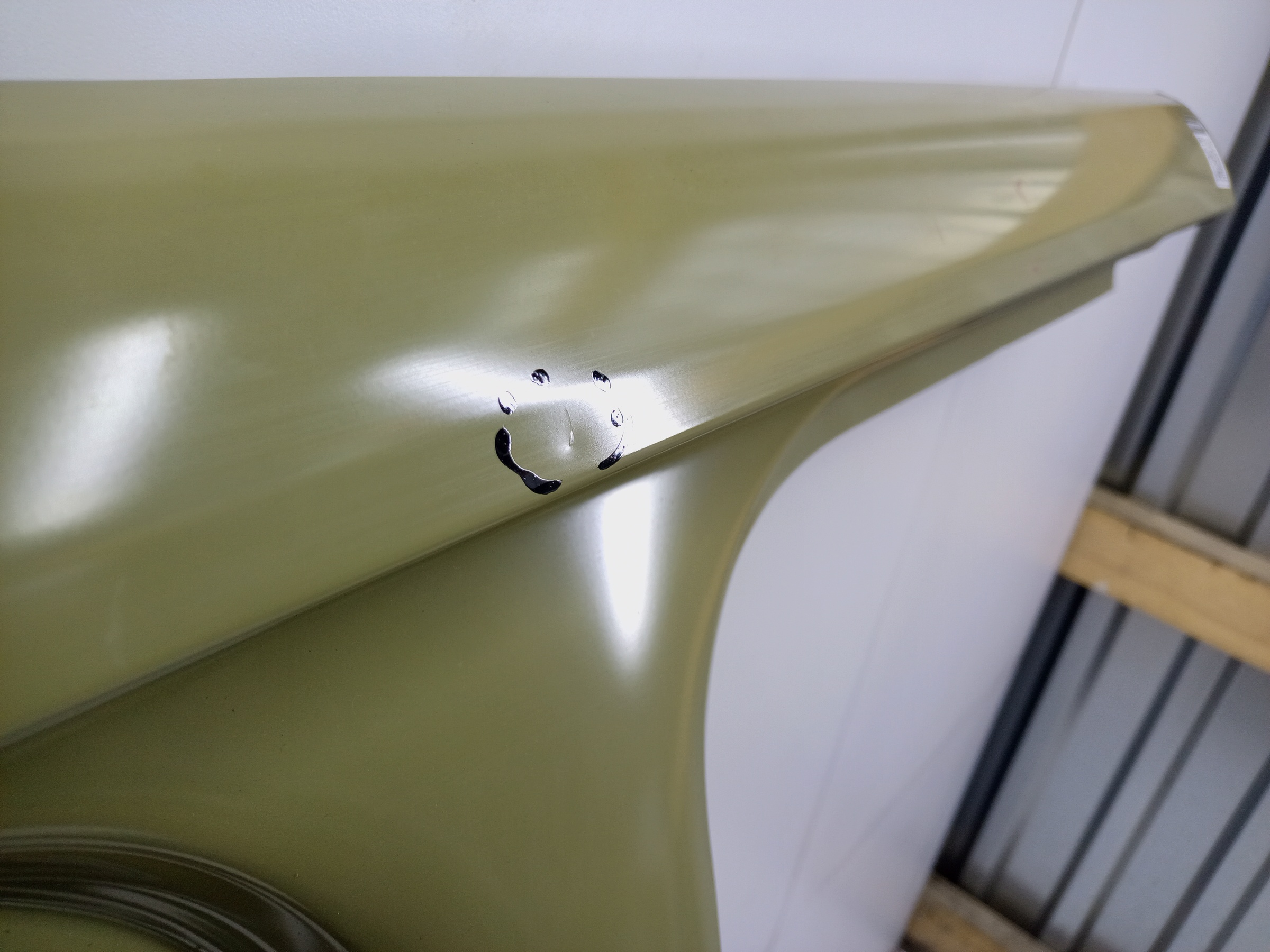 Панель кузова боковая левая Haval H3