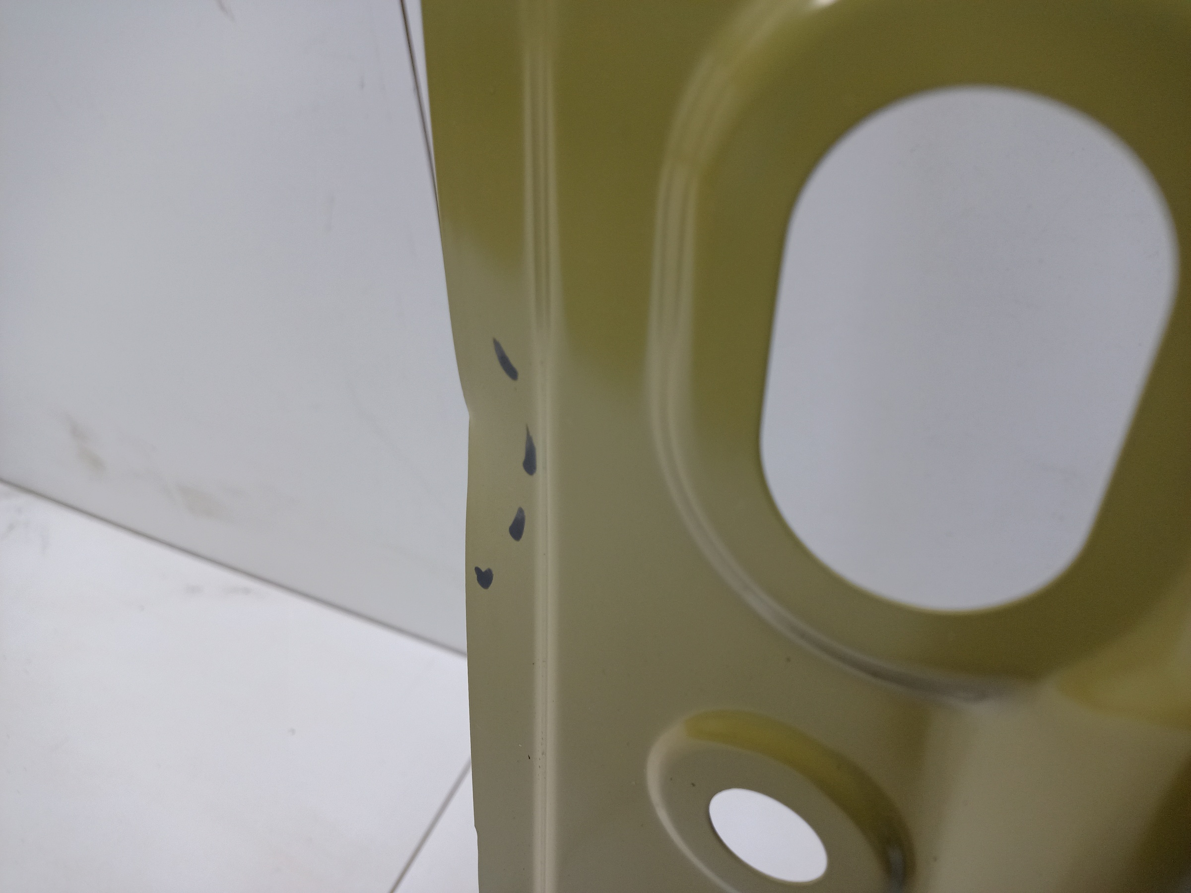 Панель кузова боковая левая Haval H3