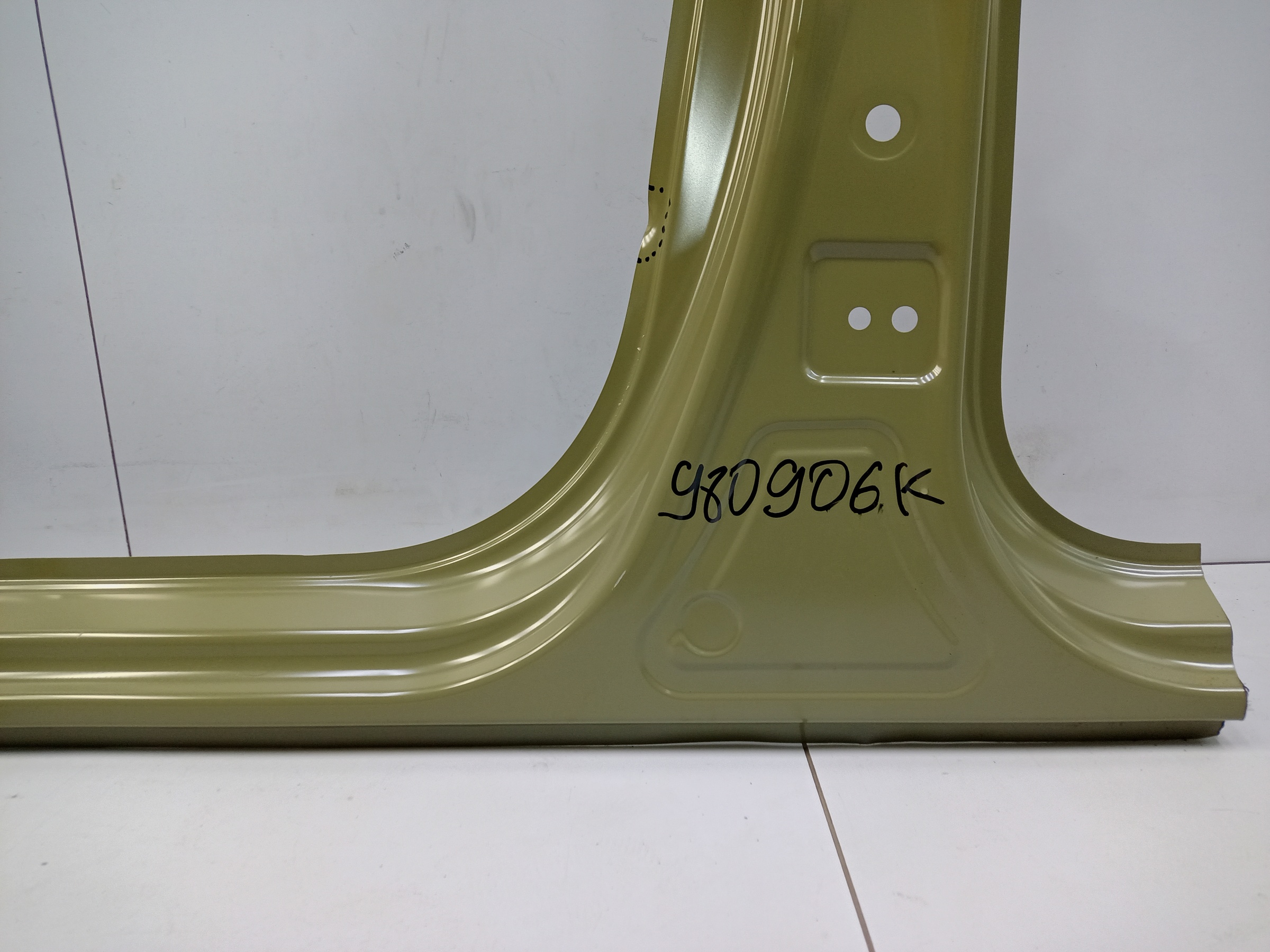 Панель кузова боковая левая Haval H3