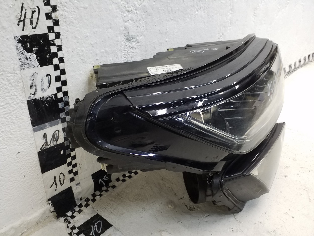 Фара передняя правая Skoda Kodiaq LED