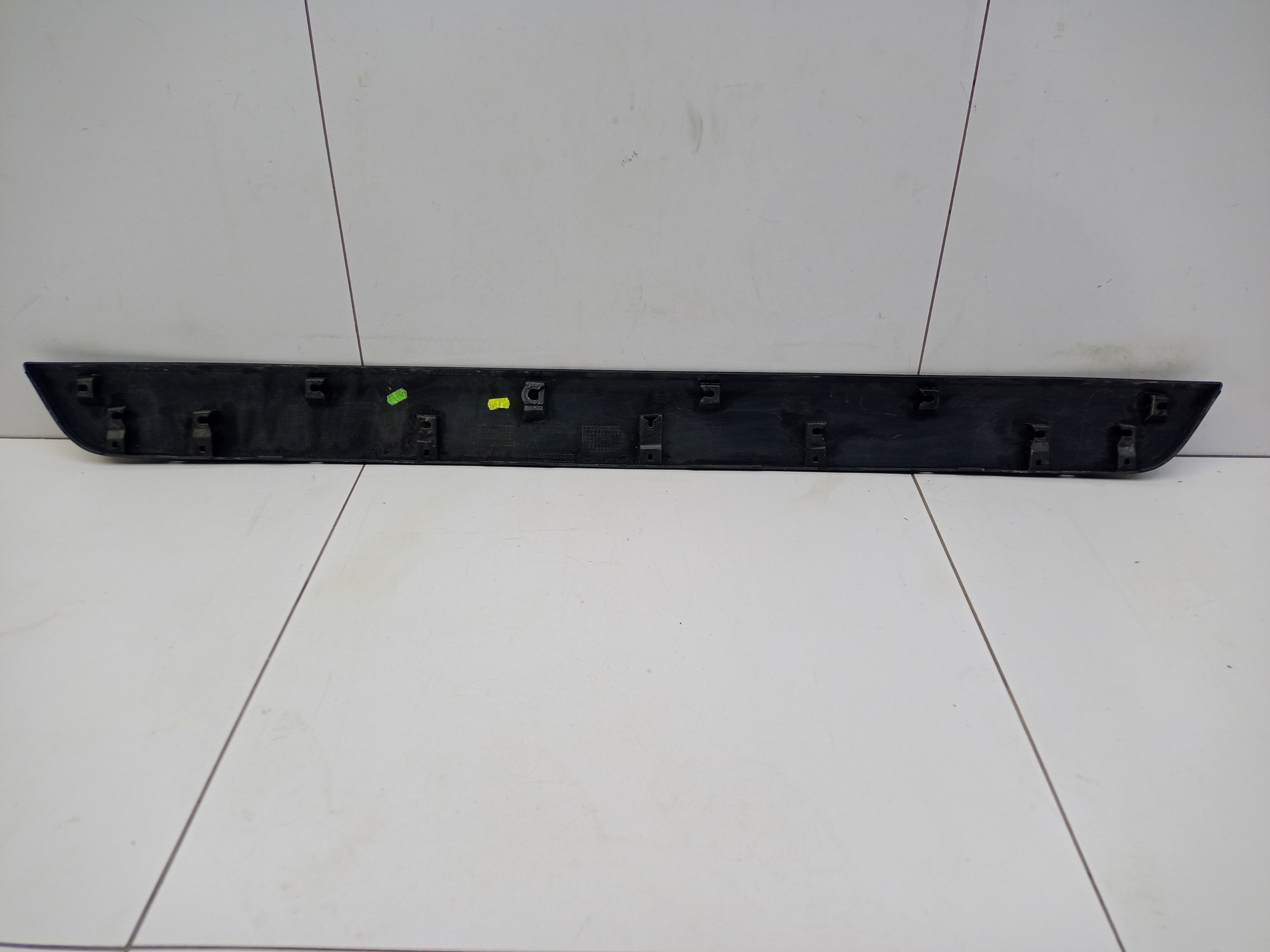 Накладка крышки багажника Toyota RAV4 XA50