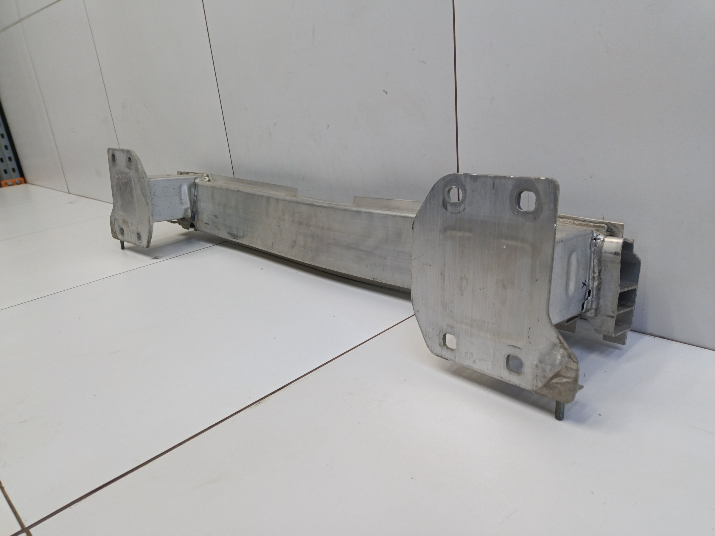 Усилитель заднего бампера BMW X5 G05