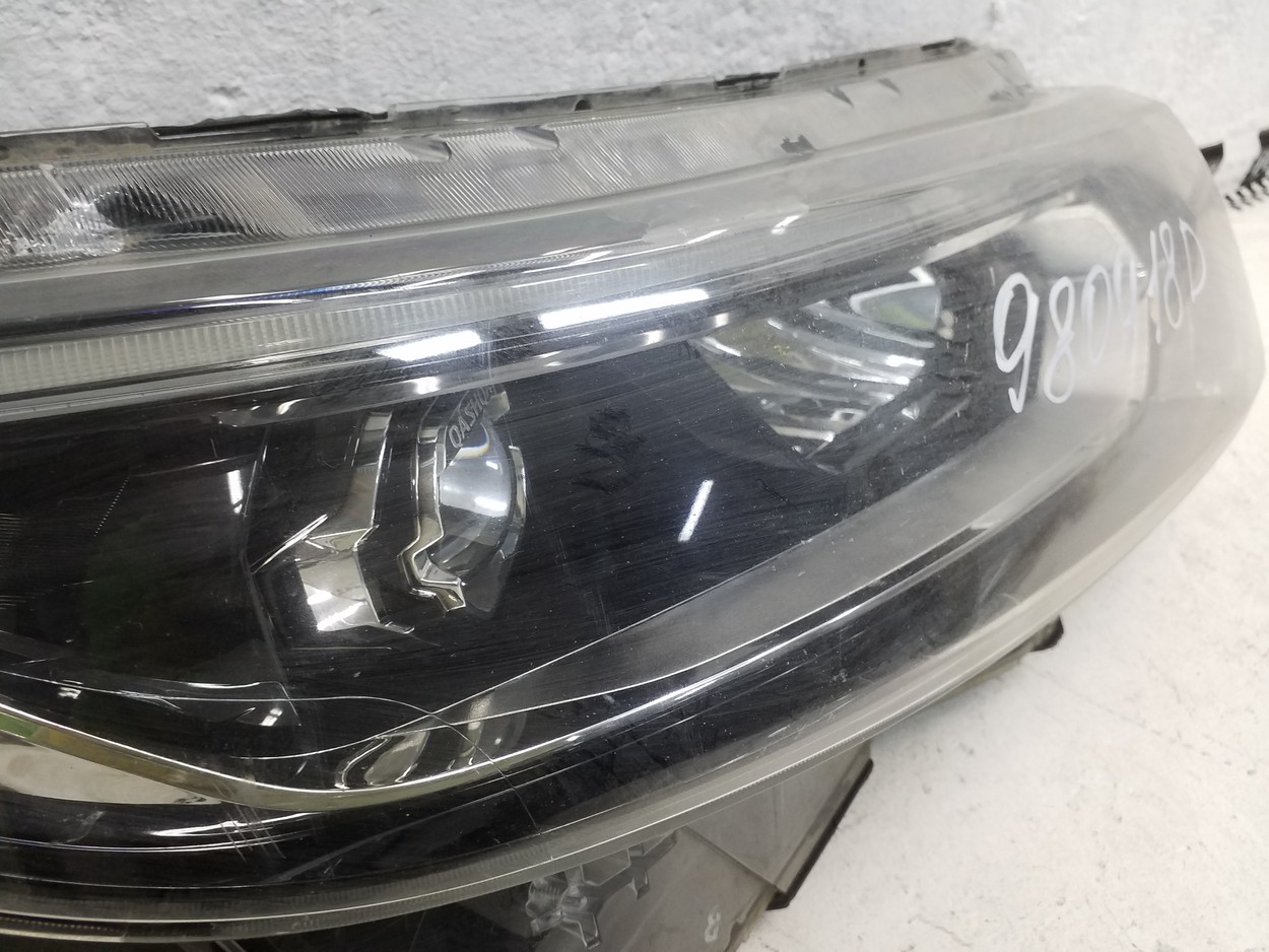 Фара передняя правая Nissan Qashqai 2 Restail LED