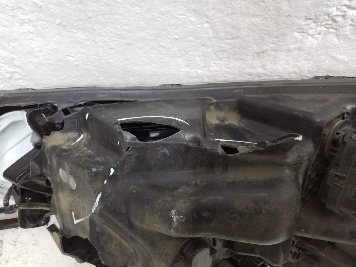 Фара передняя правая Nissan Qashqai 2 Restail LED