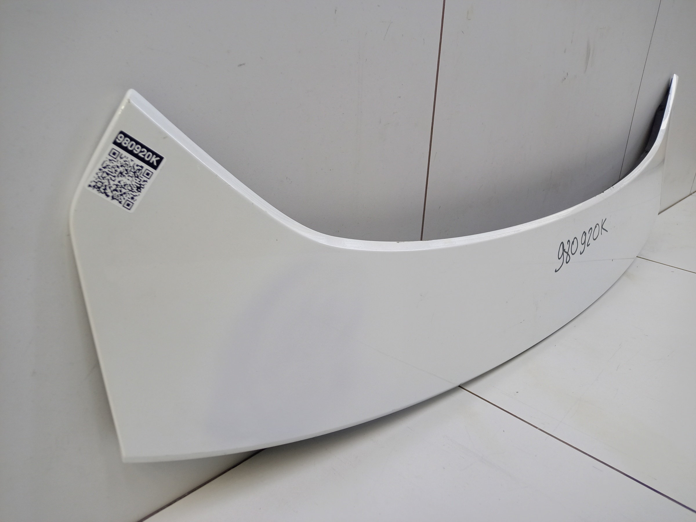 Спойлер крышки багажника Changan Uni-V