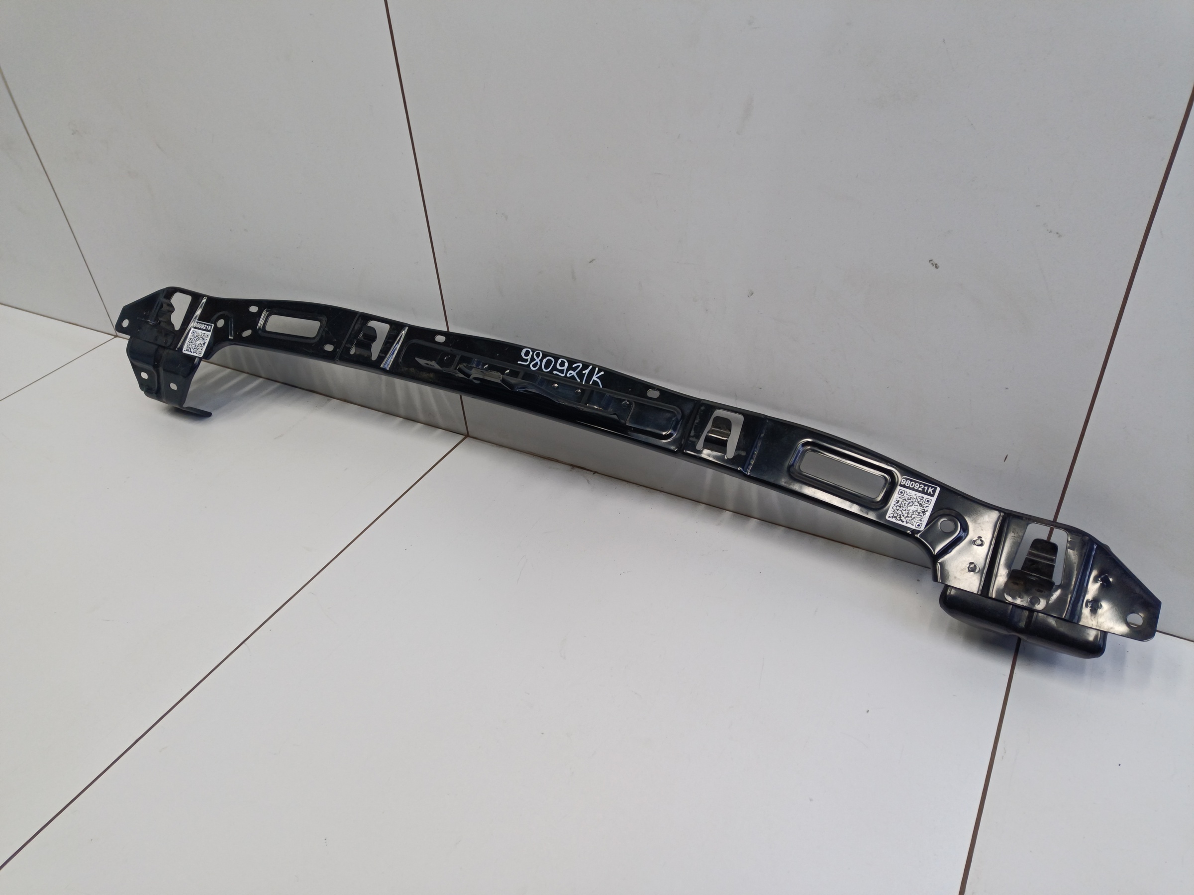 Кронштейн переднего бампера Tank 500