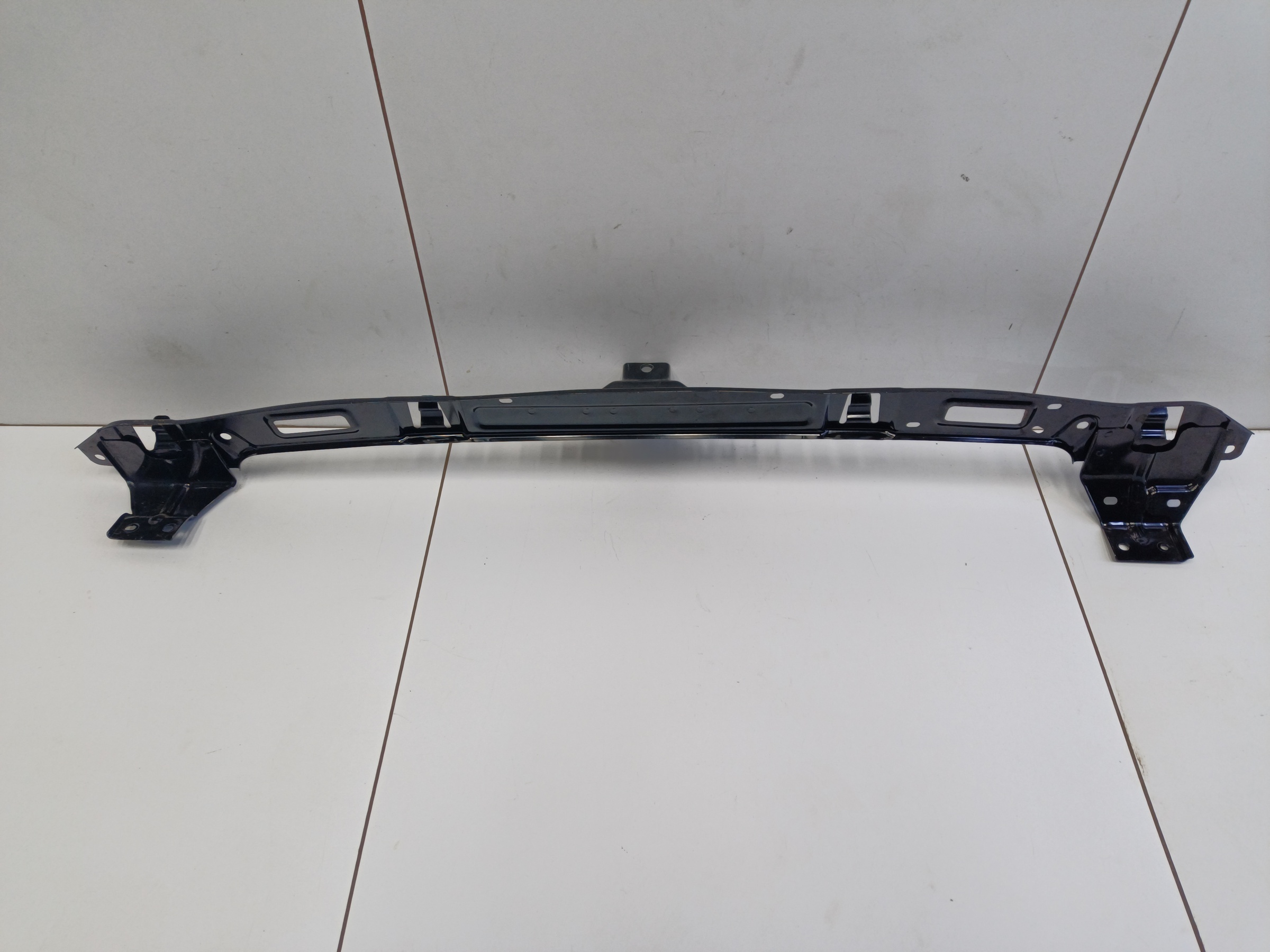 Кронштейн переднего бампера Tank 500