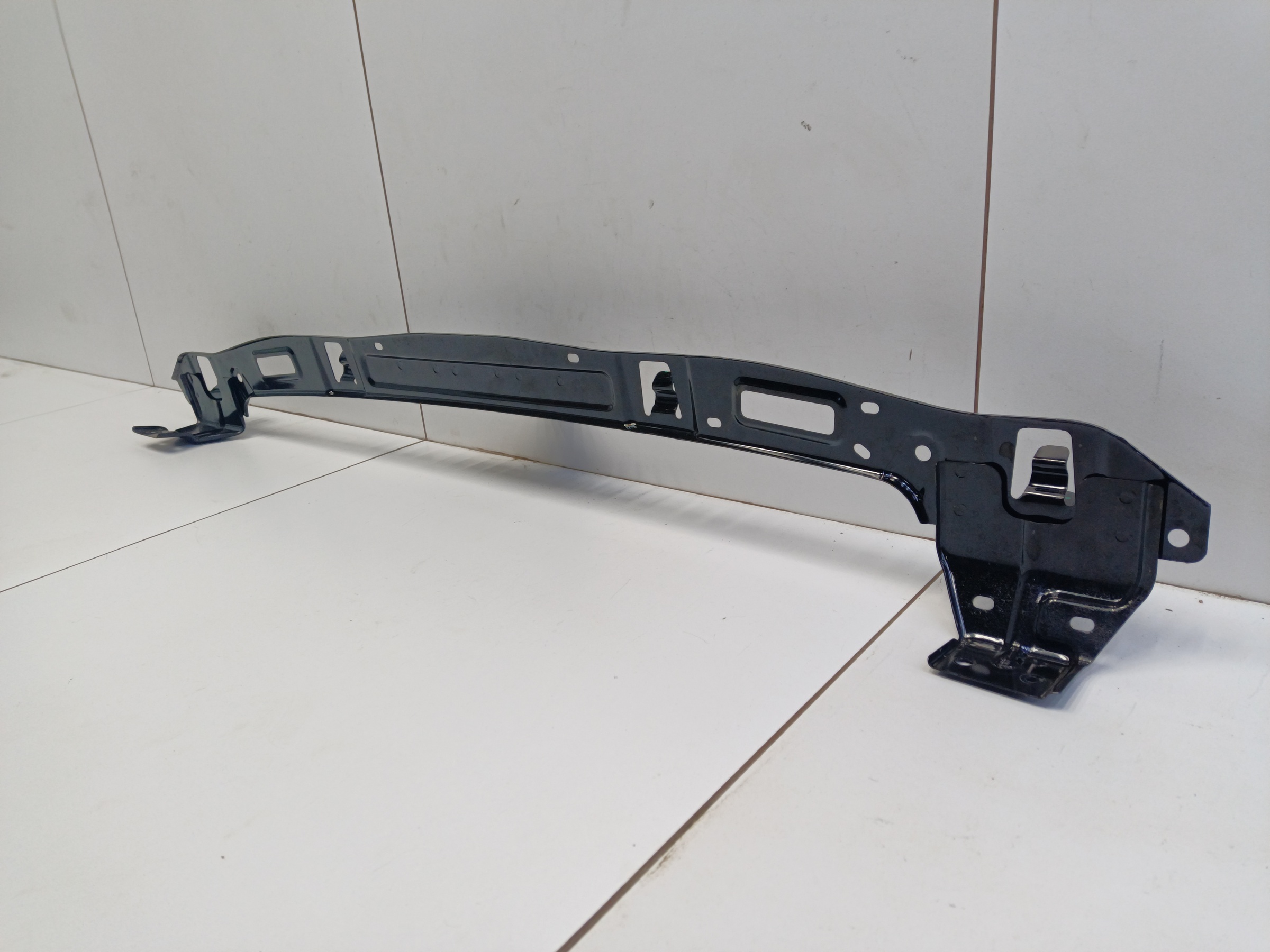 Кронштейн переднего бампера Tank 500