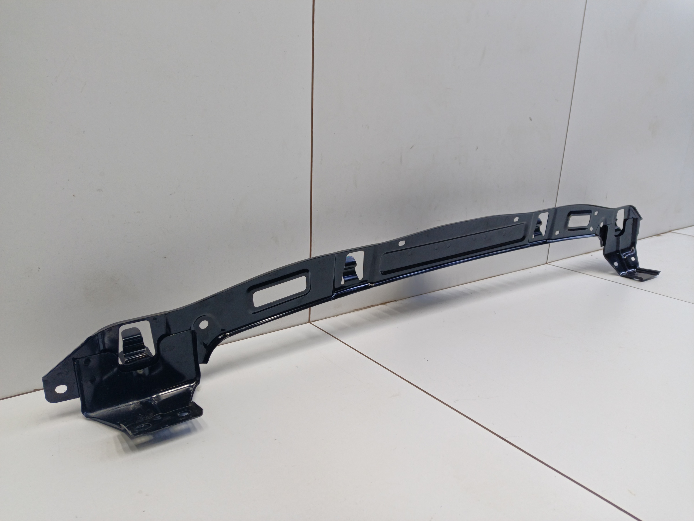 Кронштейн переднего бампера Tank 500