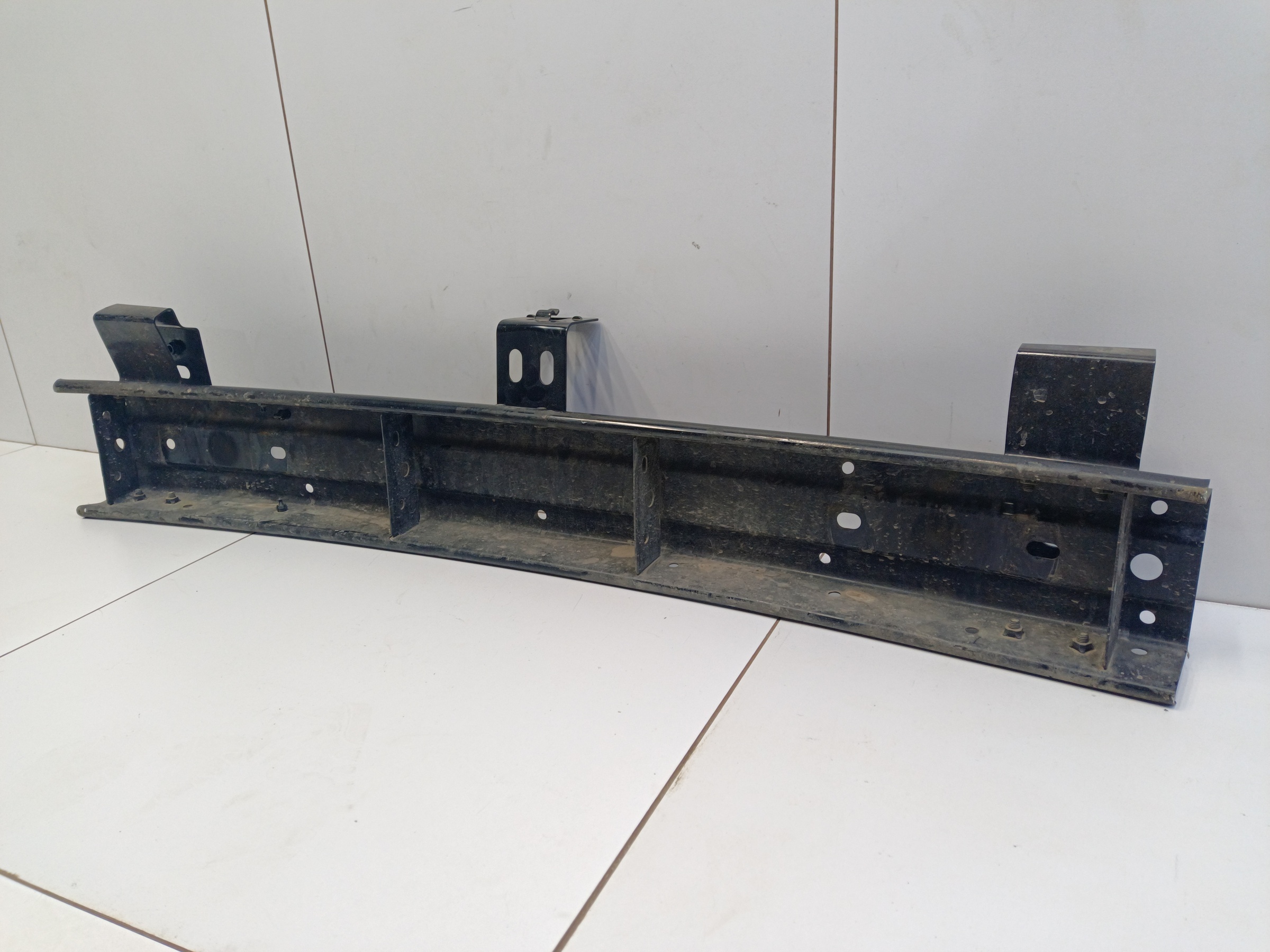 Усилитель переднего бампера Tank 300