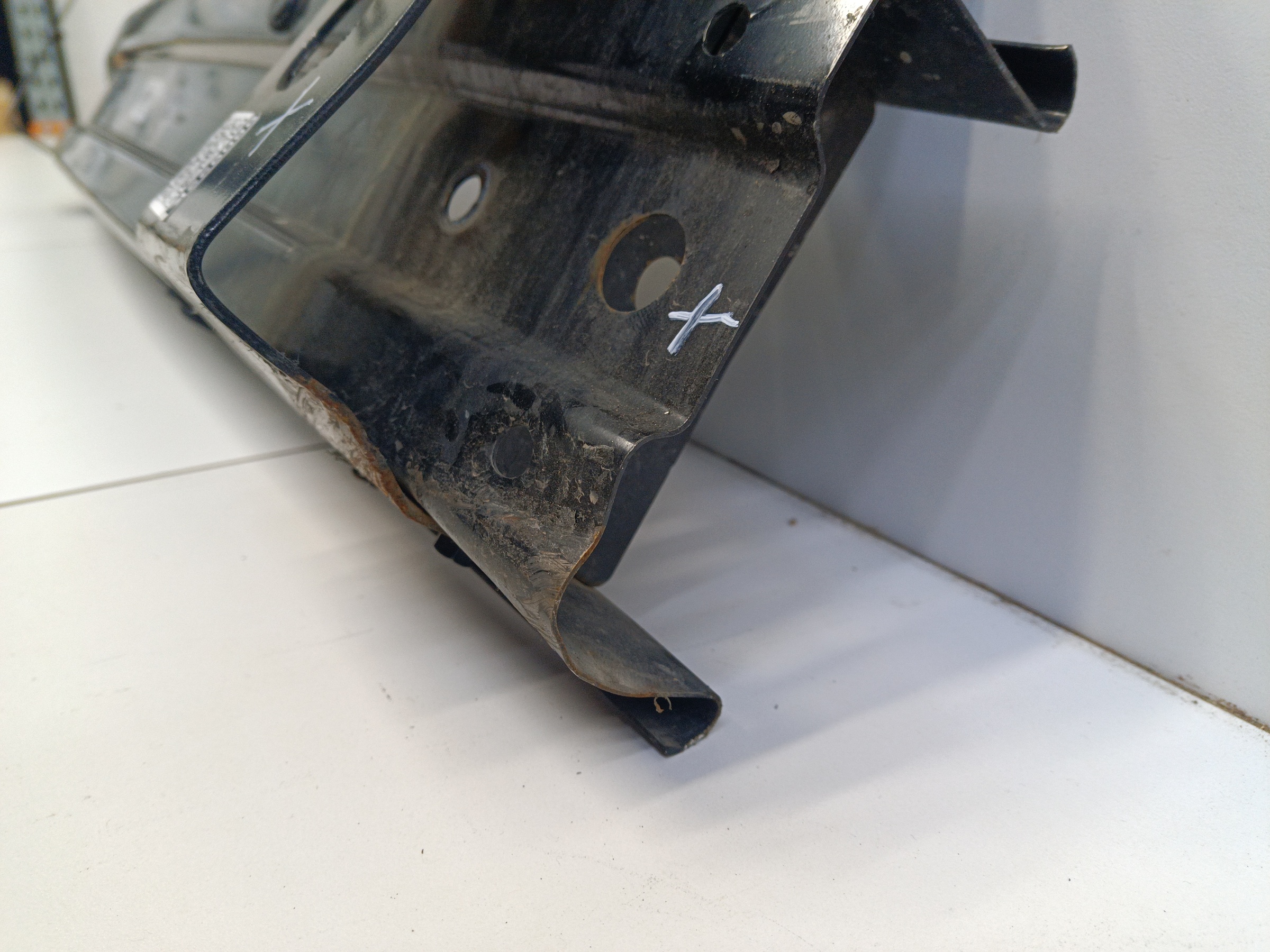 Усилитель переднего бампера Tank 300