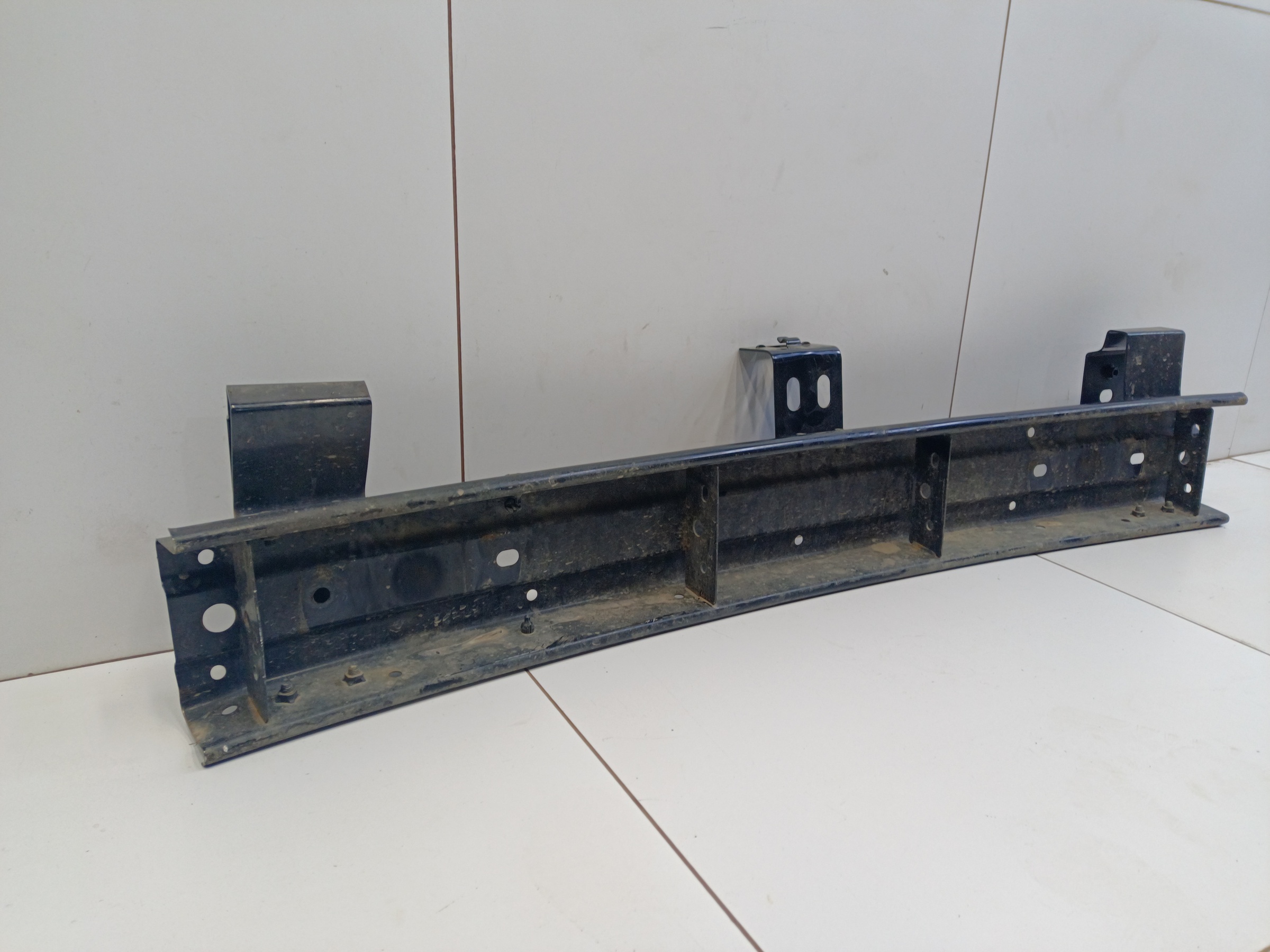 Усилитель переднего бампера Tank 300