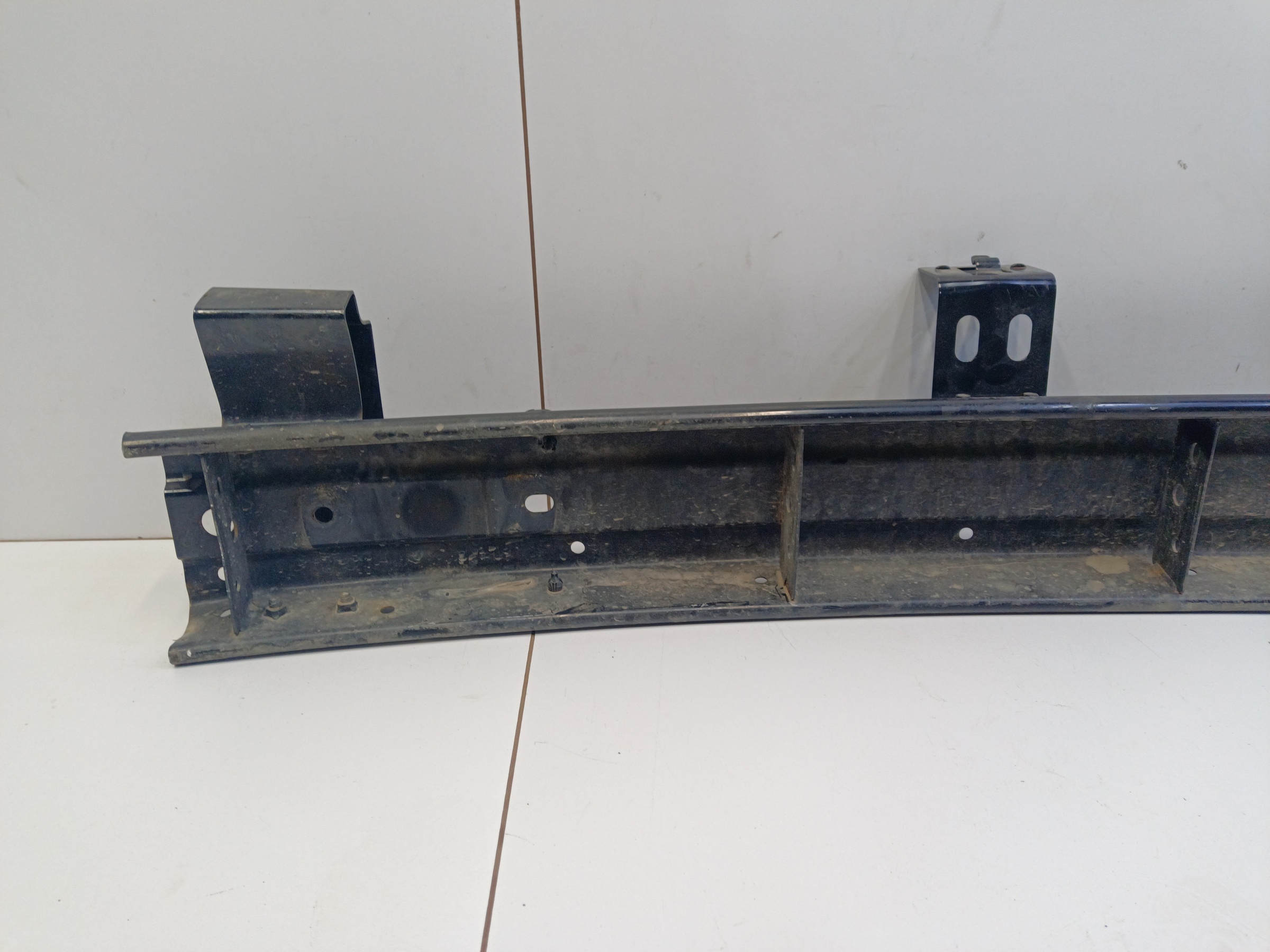 Усилитель переднего бампера Tank 300