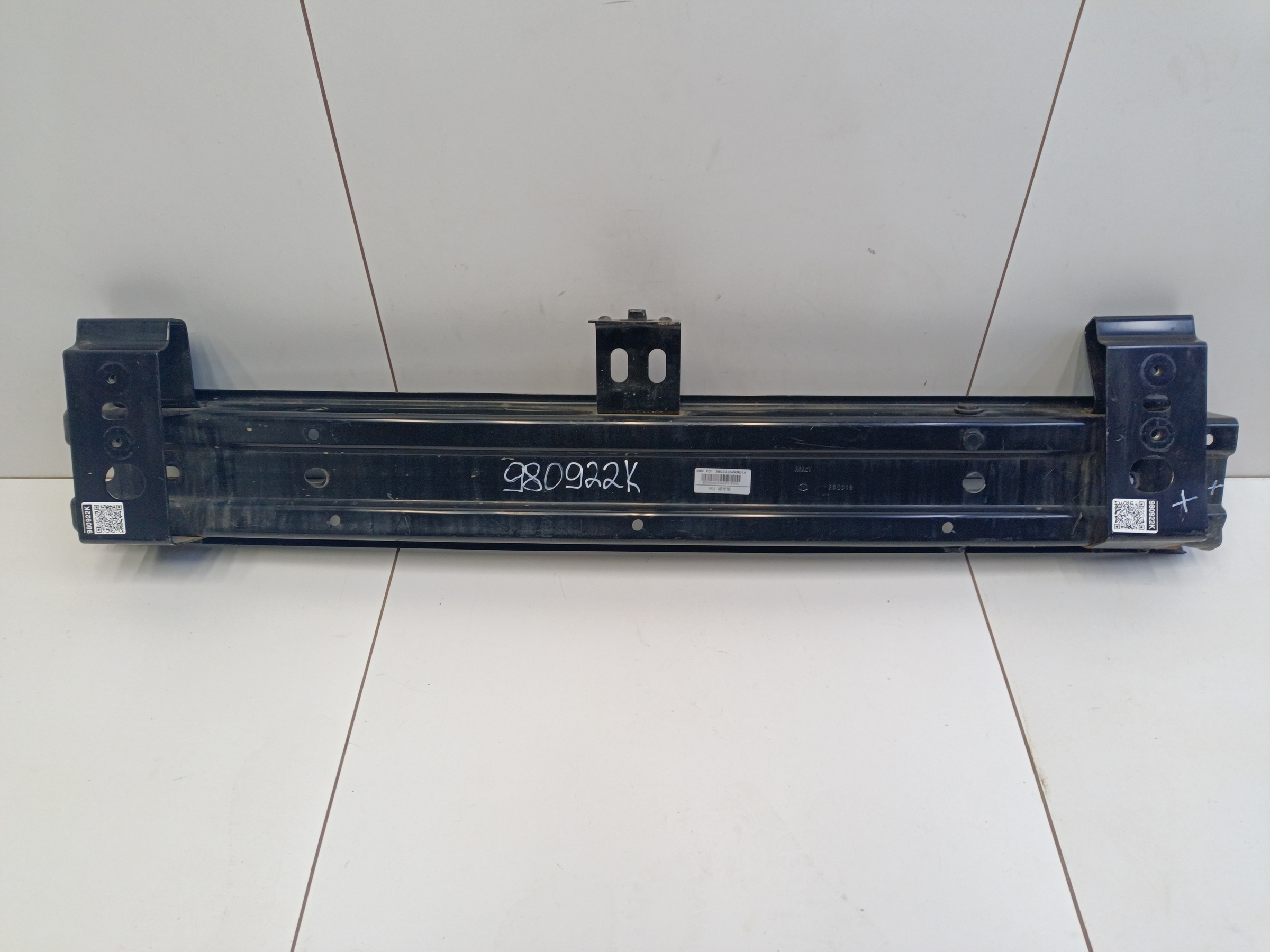 Усилитель переднего бампера Tank 300