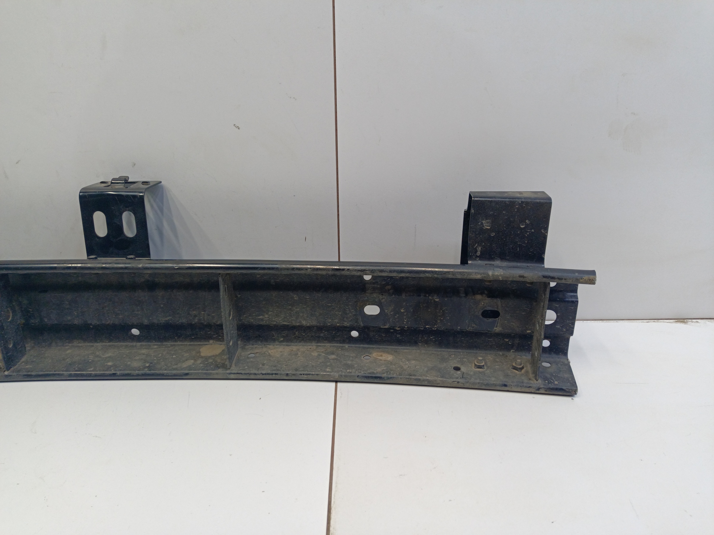 Усилитель переднего бампера Tank 300