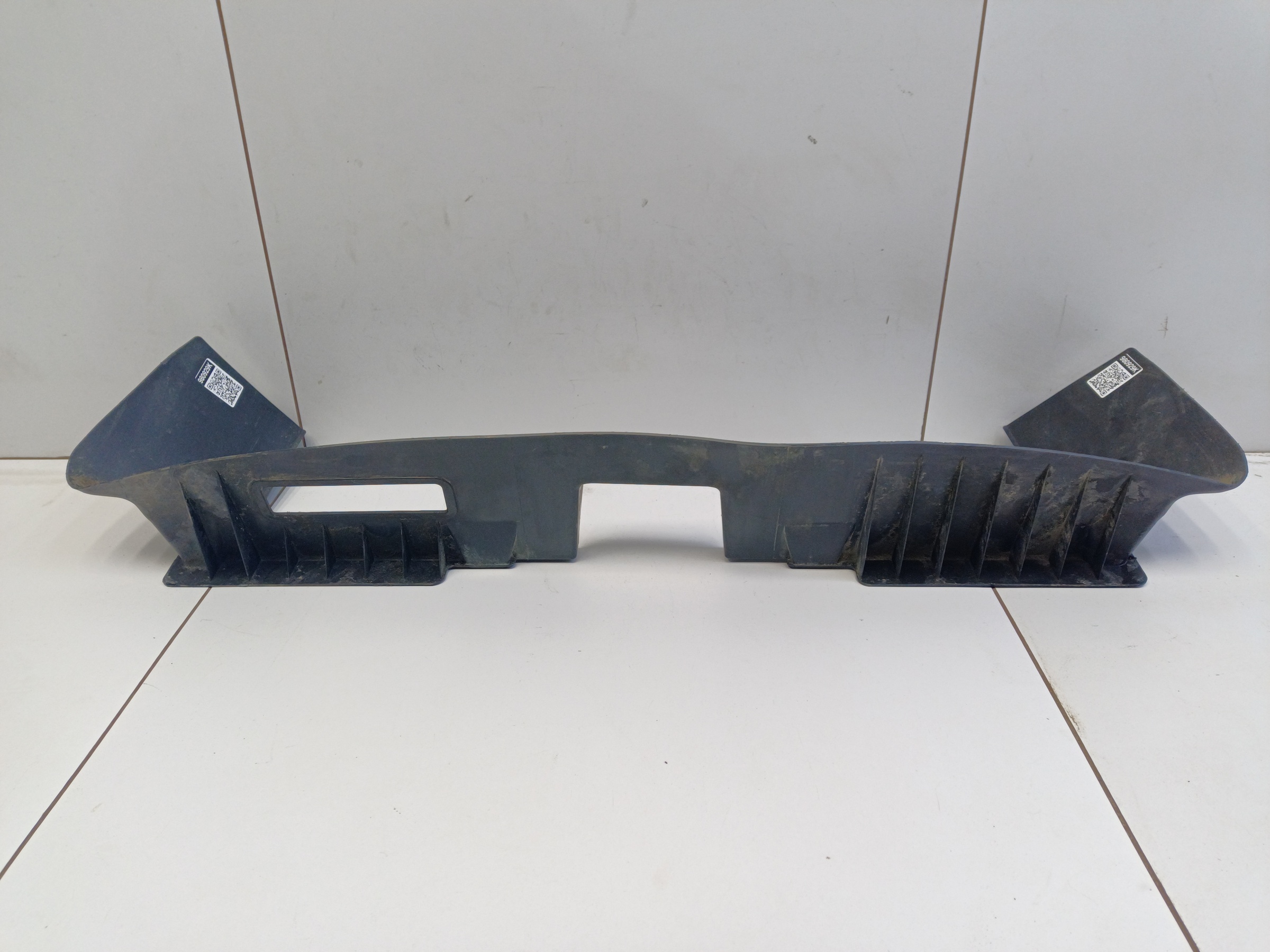 Воздуховод радиатора верхний Hongqi HS5