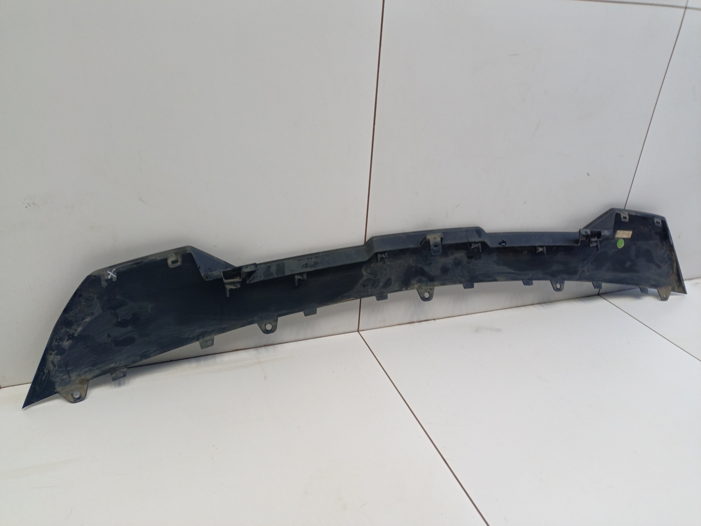 Накладка переднего бампера Geely Atlas 2