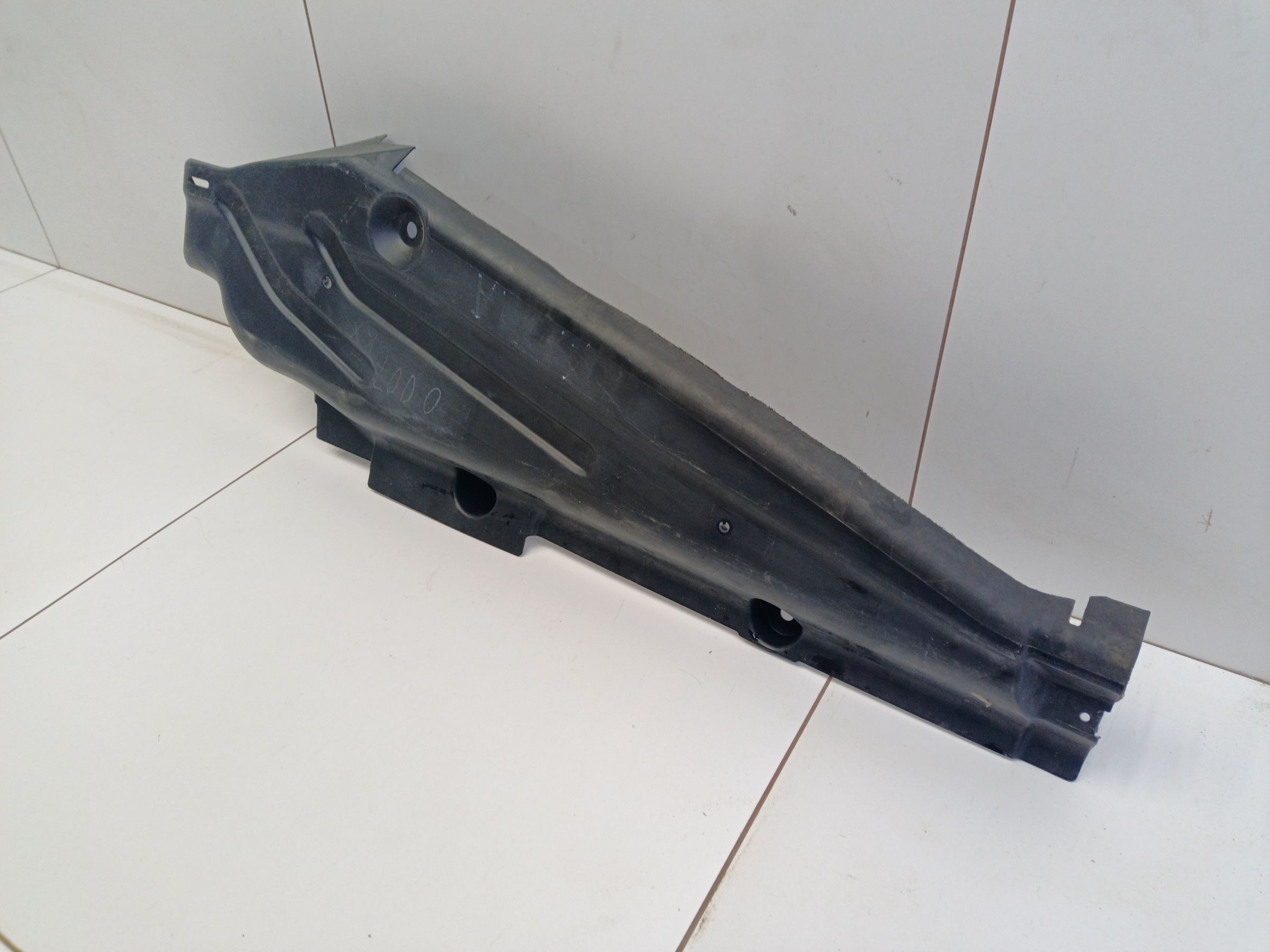 Защита днища задняя левая Mercedes Benz GL-Klasse X166