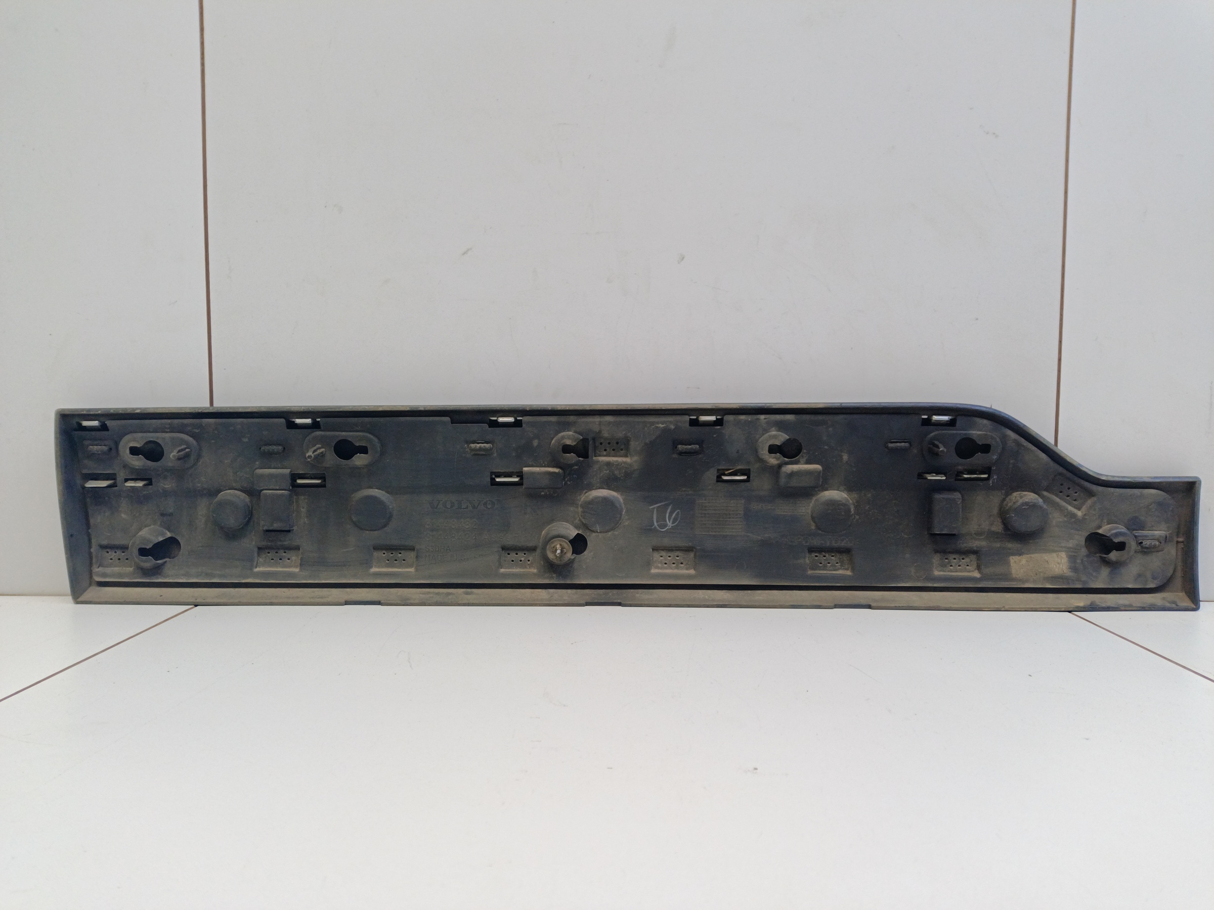 Накладка двери задней правой Volvo XC90 2